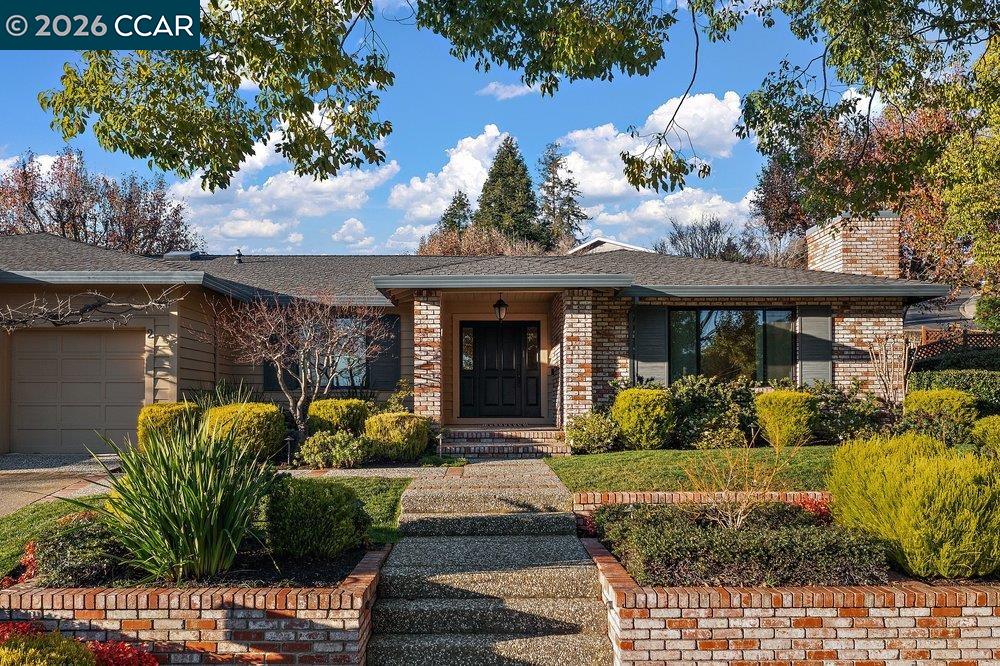 2 Willow Springs Lane