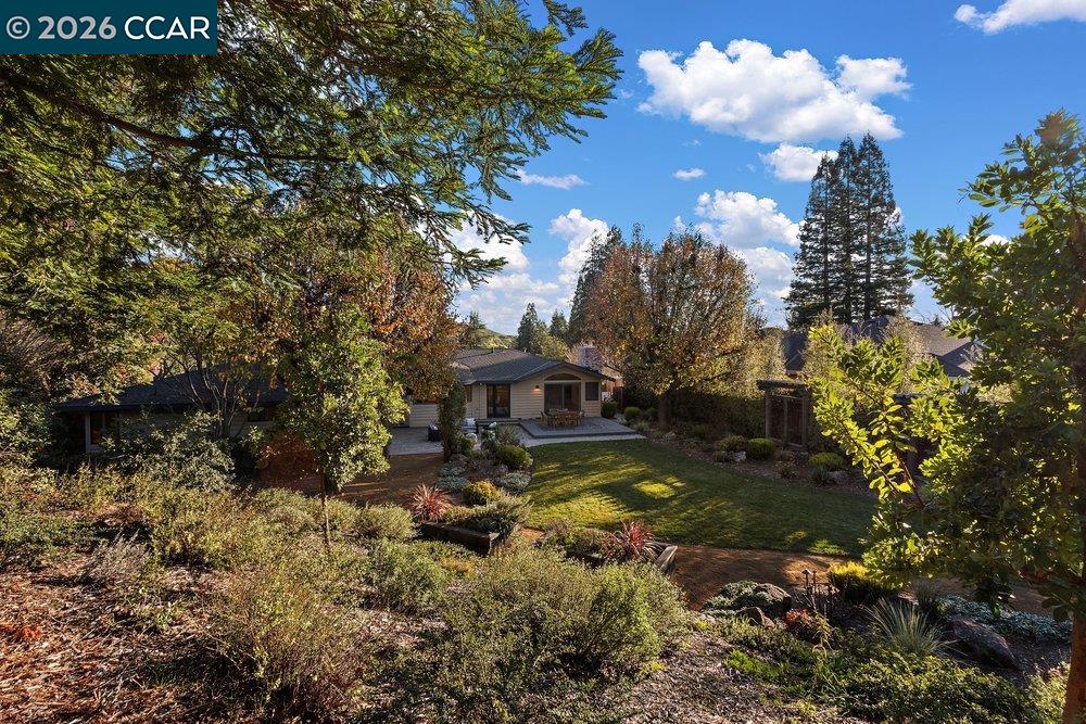 2 Willow Springs Lane