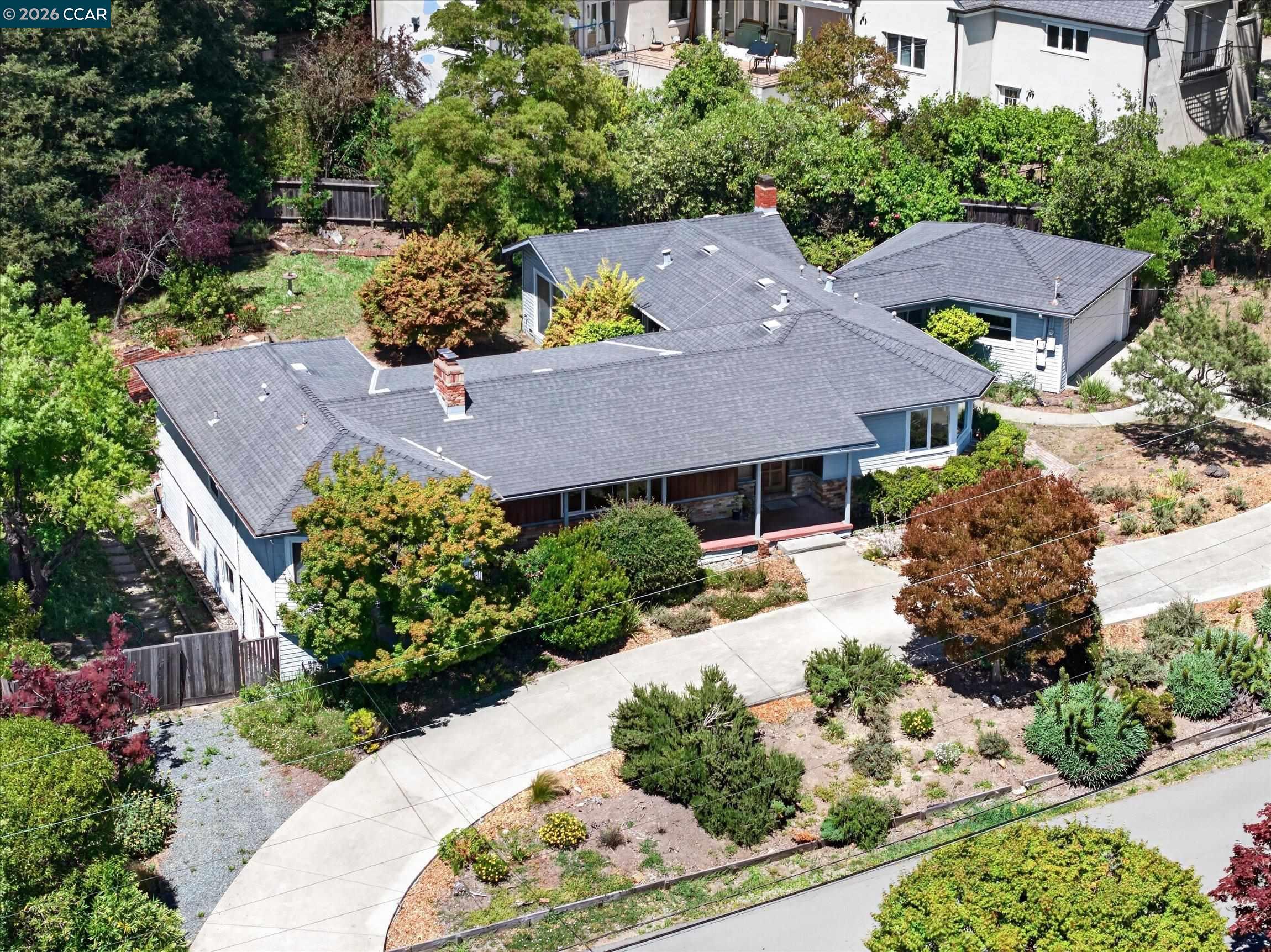 25 Robert Road
