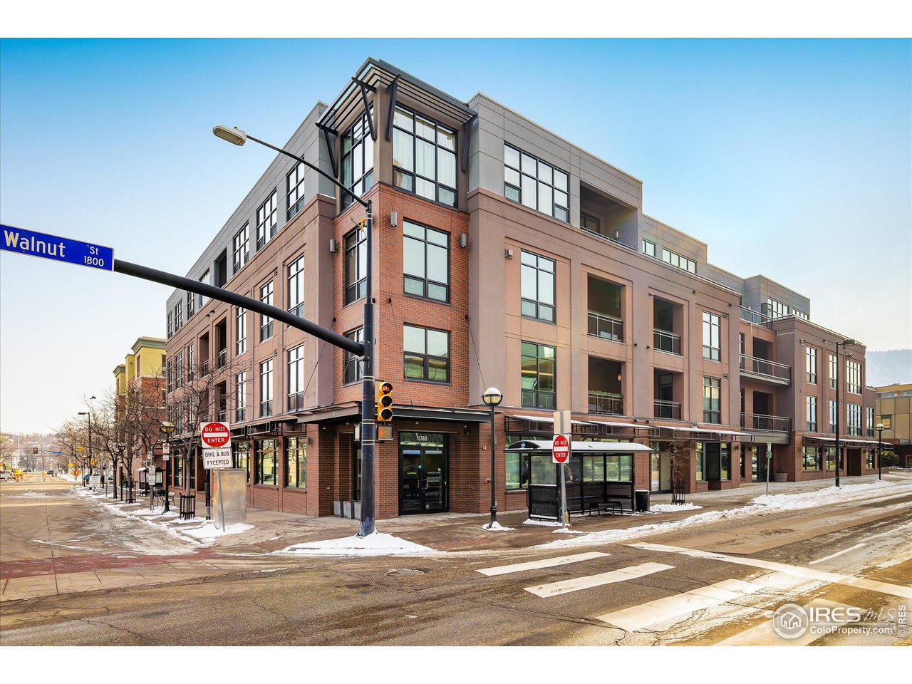 1360 Walnut St 204