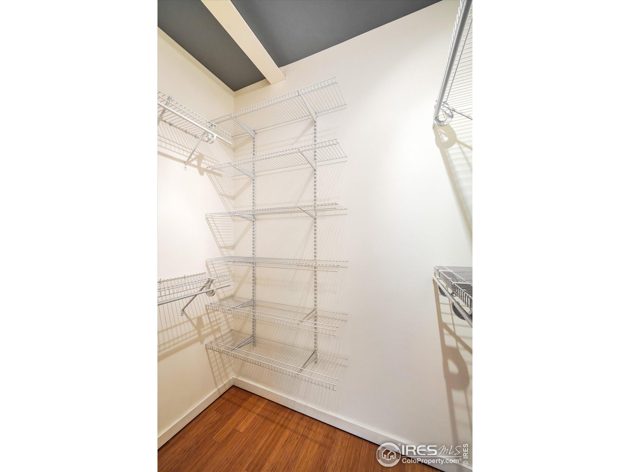 1360 Walnut St 204