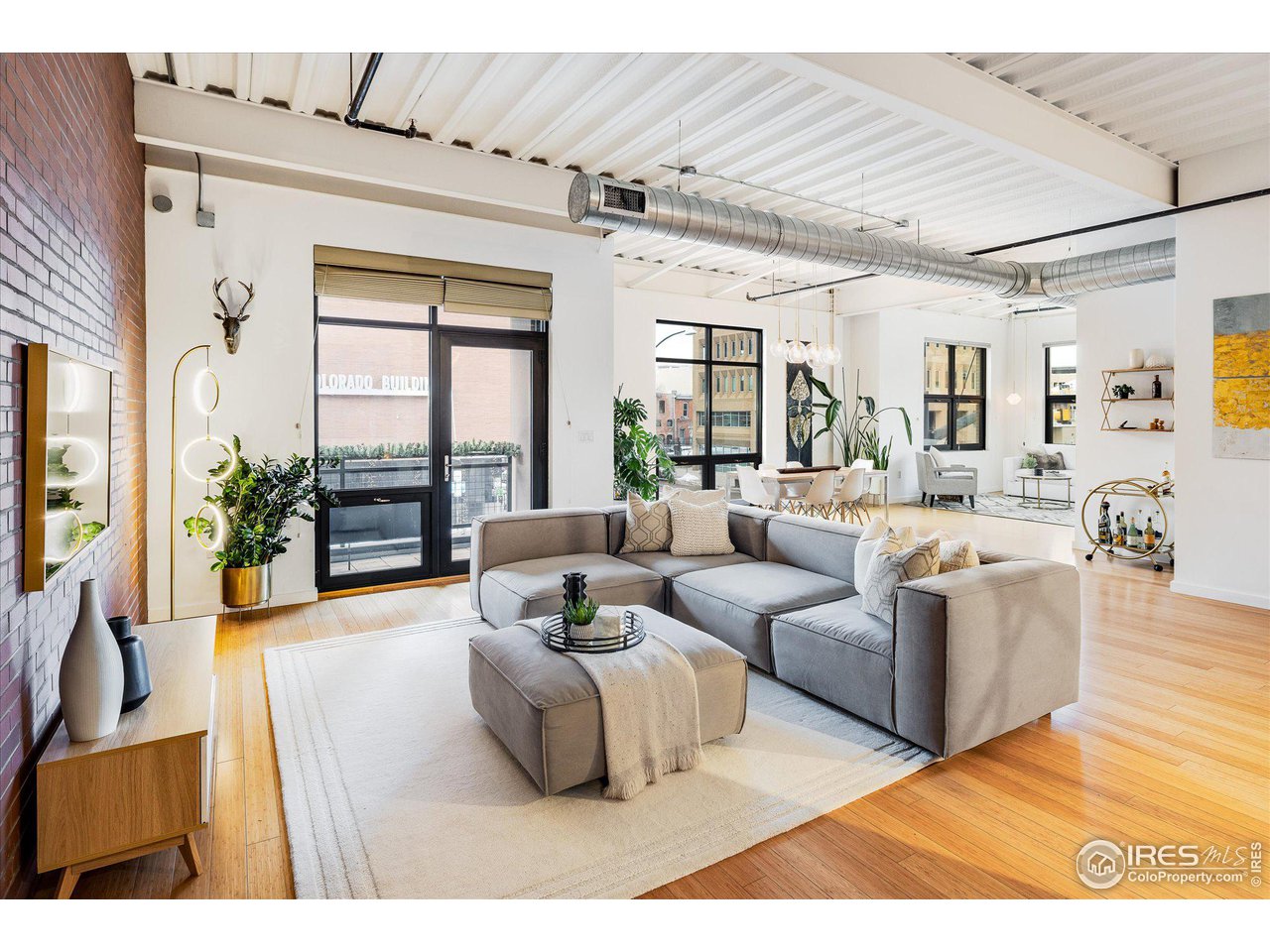 1360 Walnut St 204