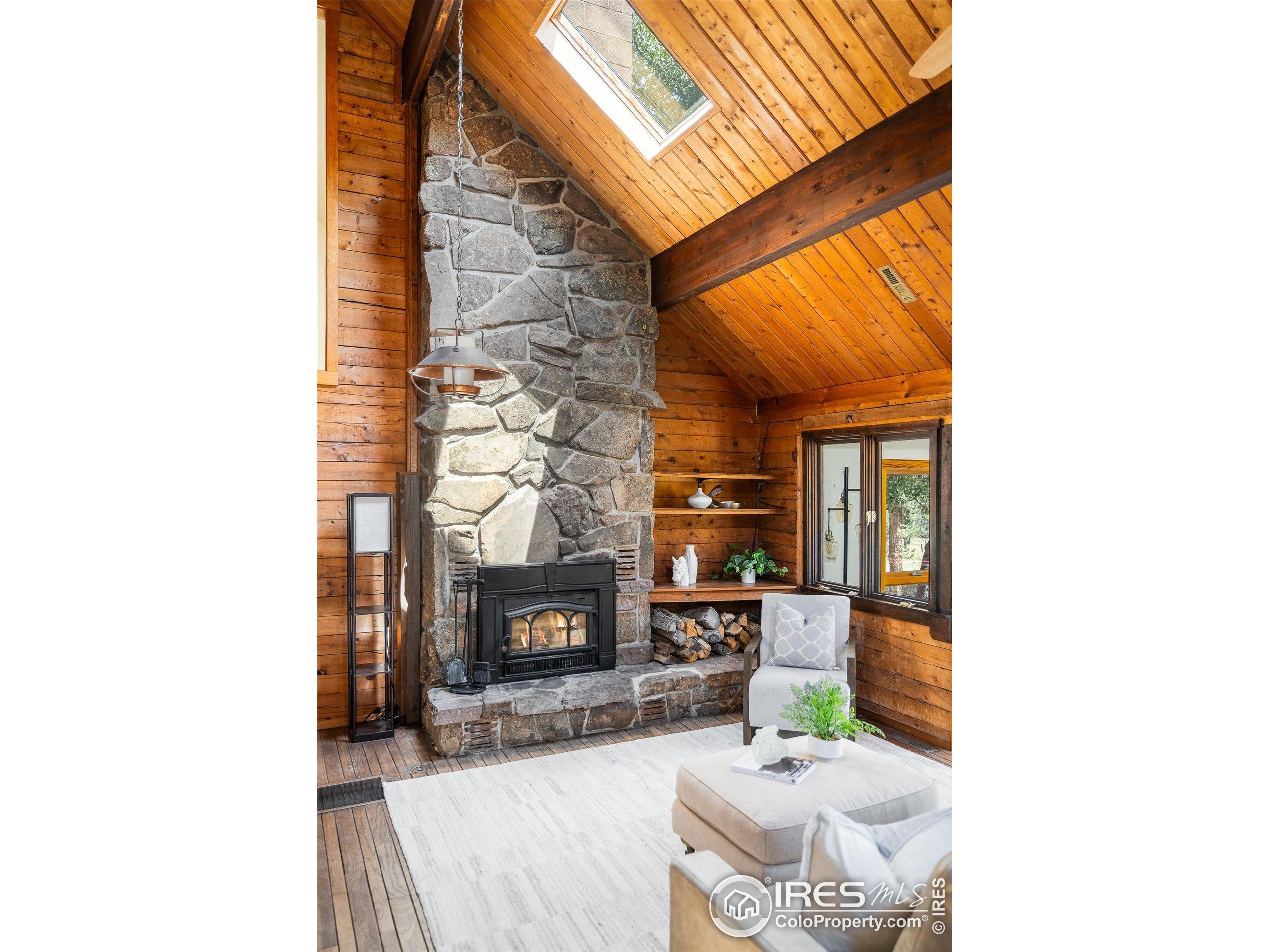 555 Forsythe Rd