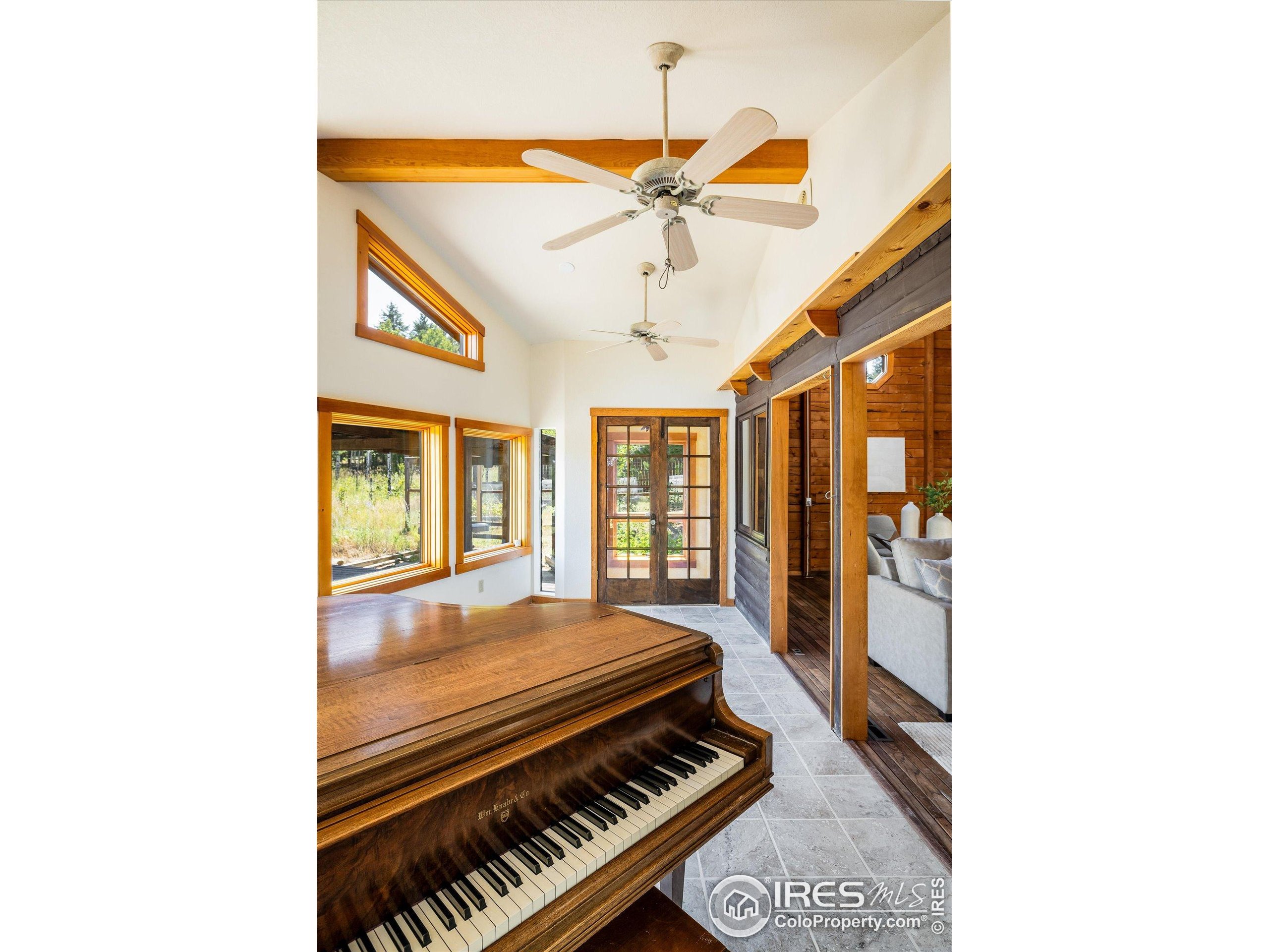 555 Forsythe Rd
