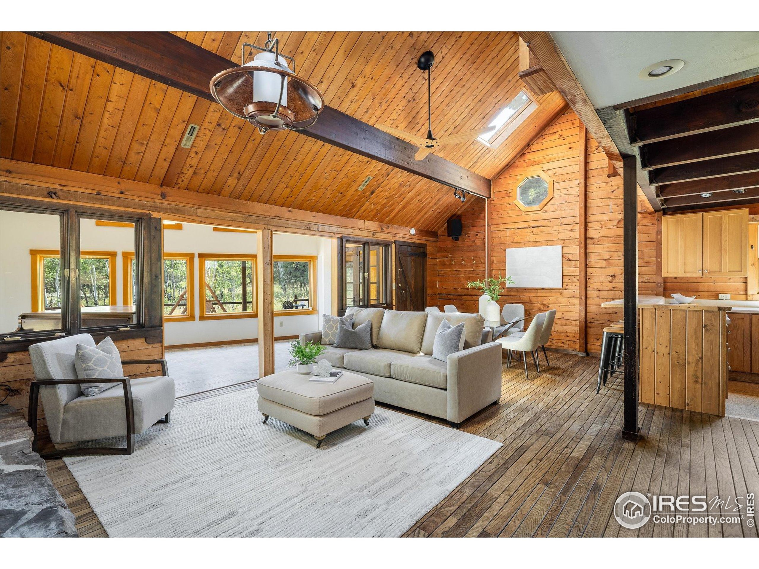 555 Forsythe Rd