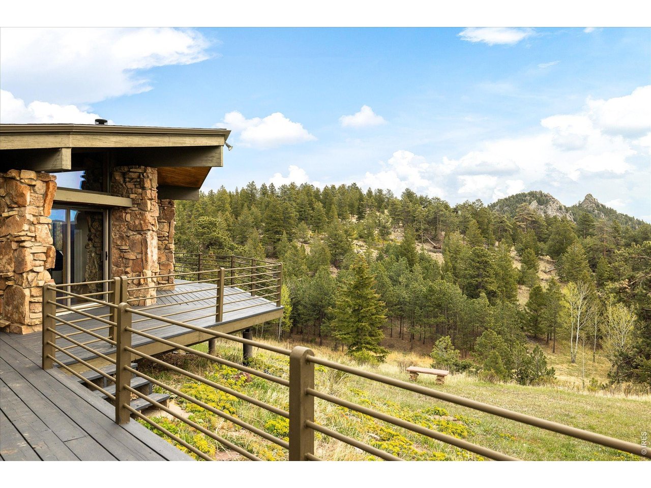 6583 Magnolia Dr