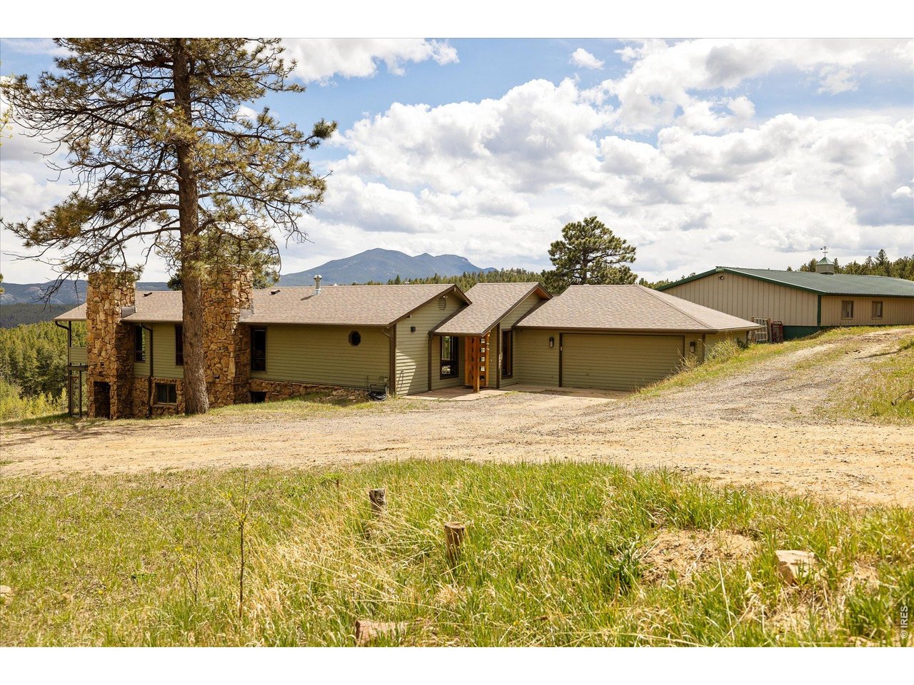 6583 Magnolia Dr