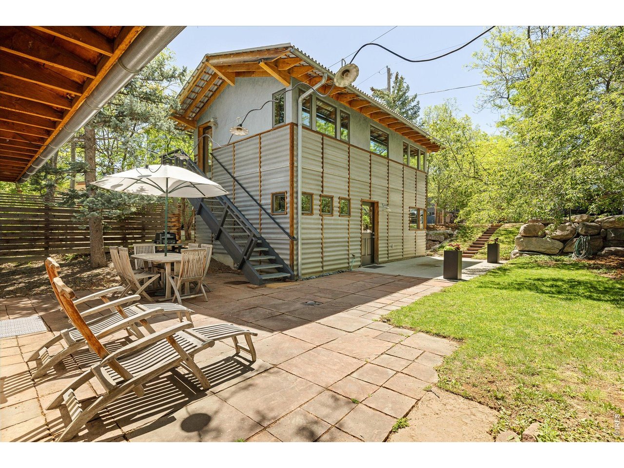 810 Alpine Ave