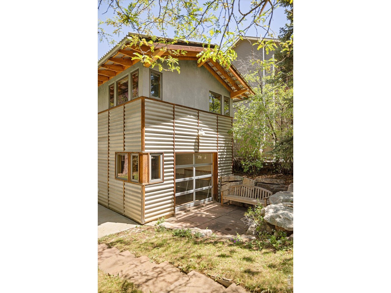 810 Alpine Ave