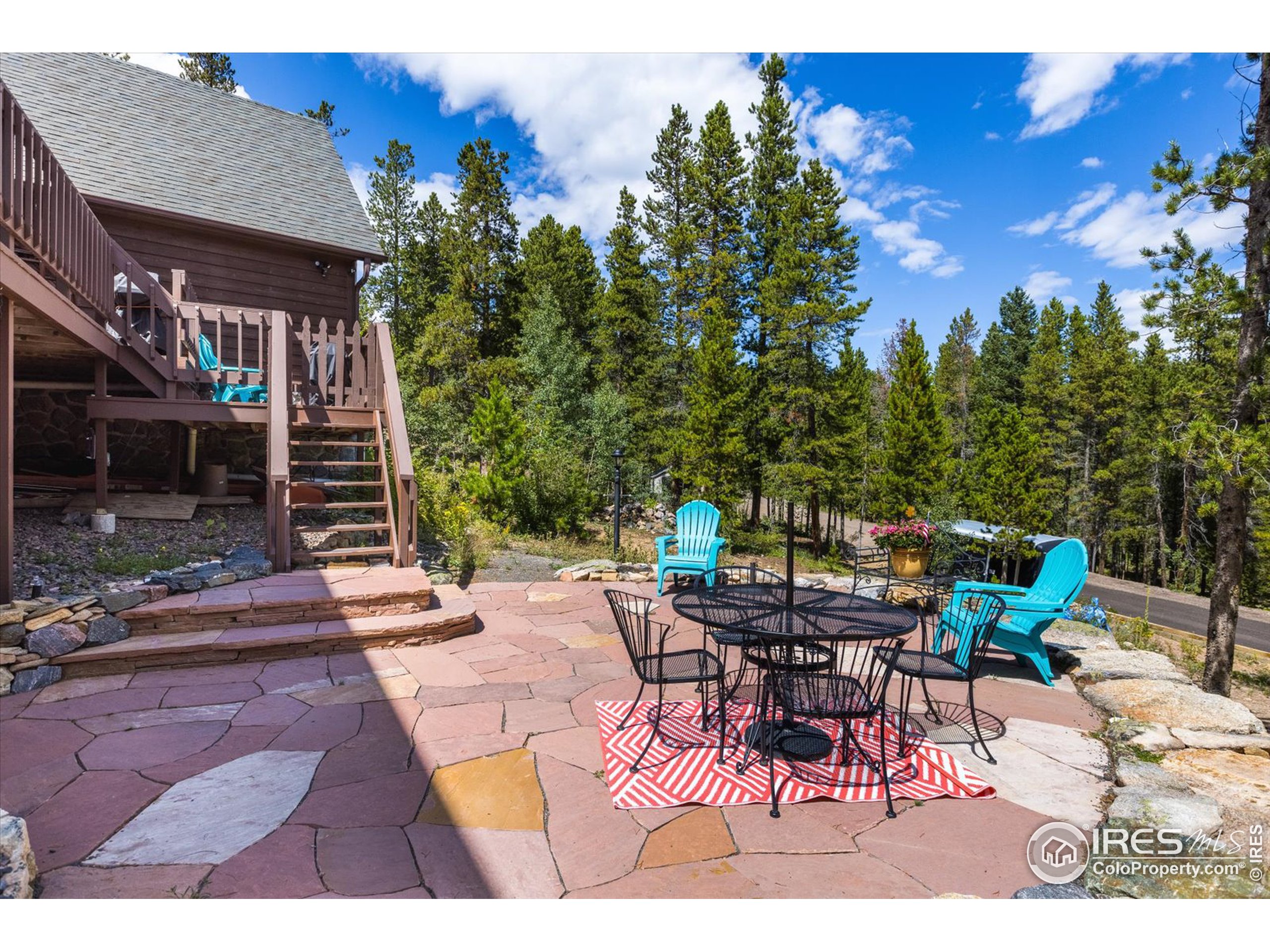 10272 Dowdle Dr