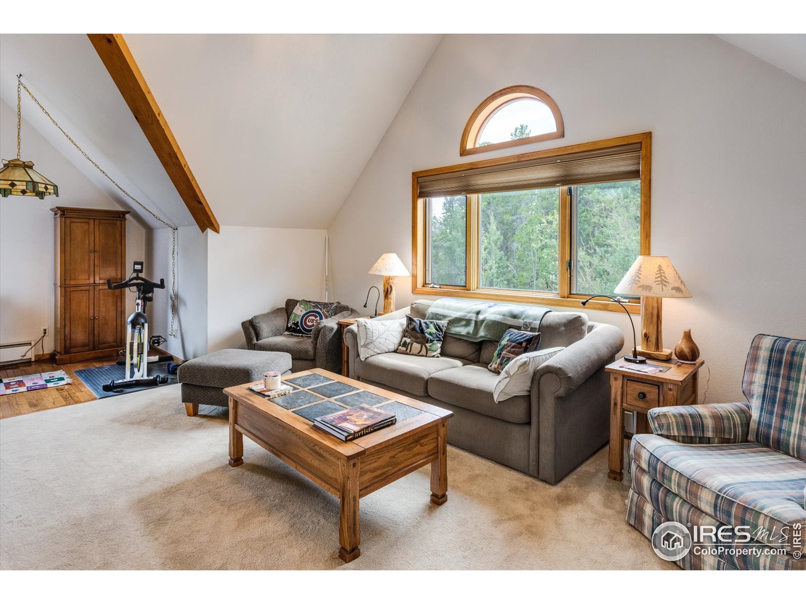 10272 Dowdle Dr