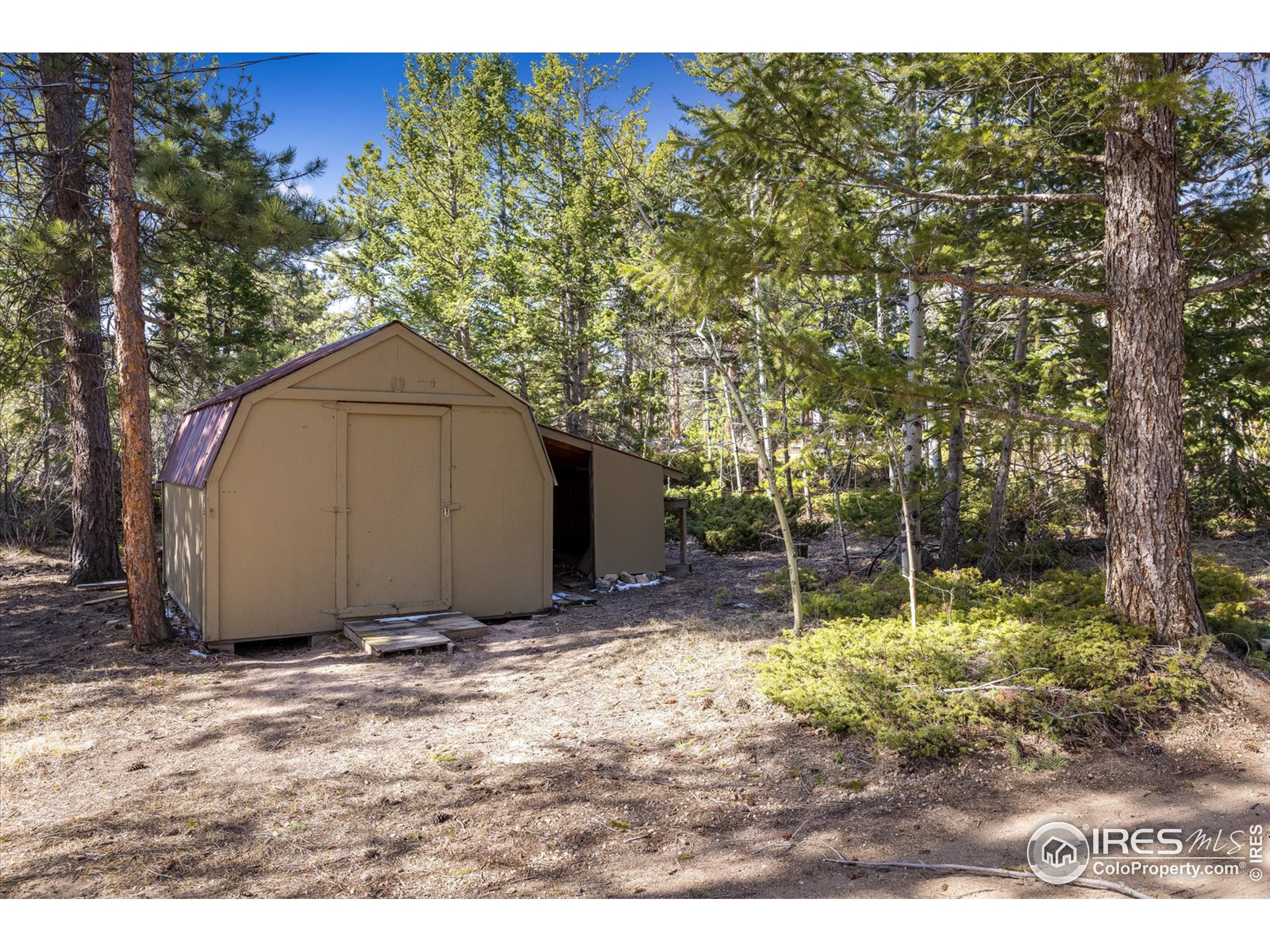 198 Frontier Ln