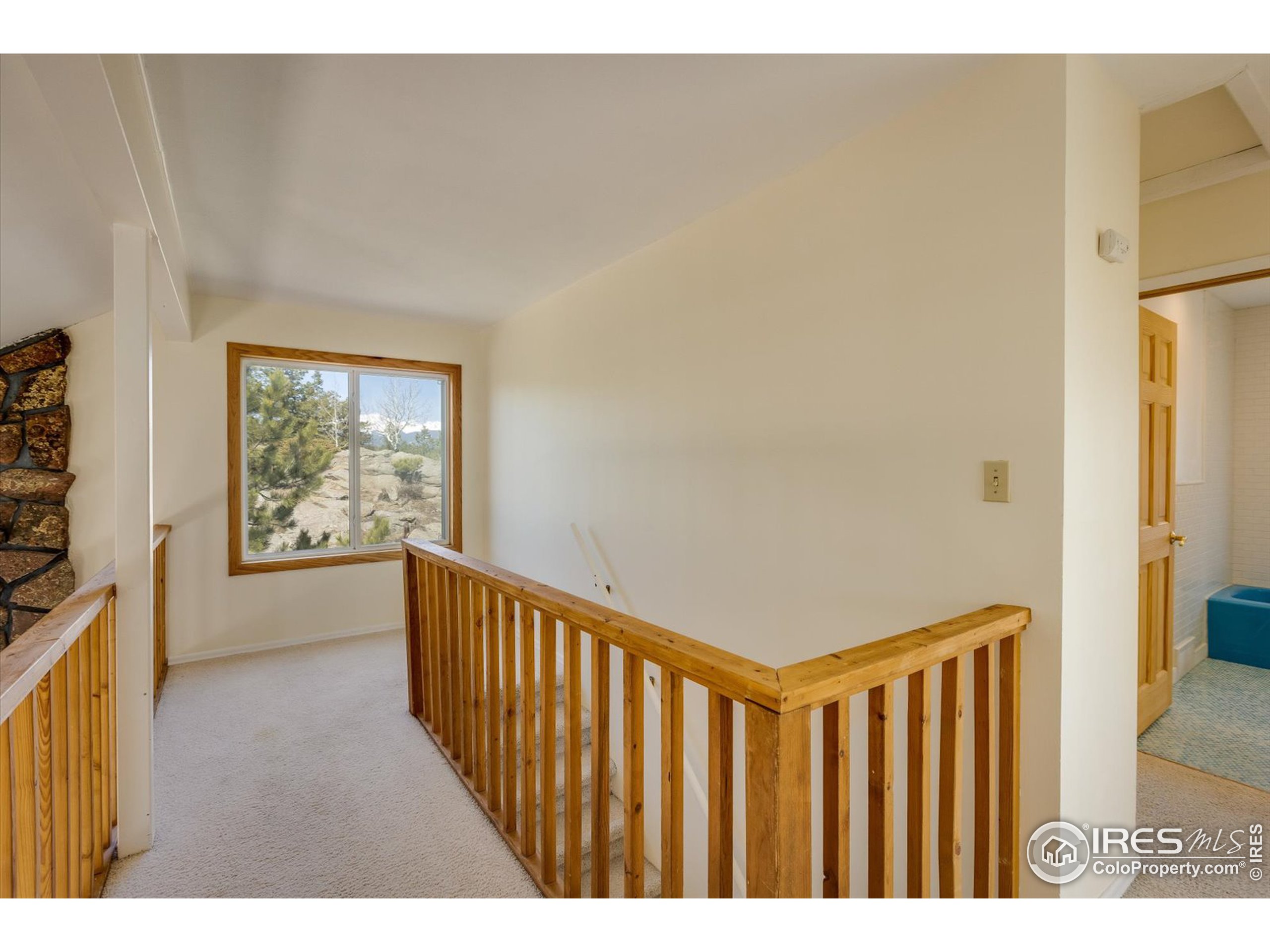 198 Frontier Ln