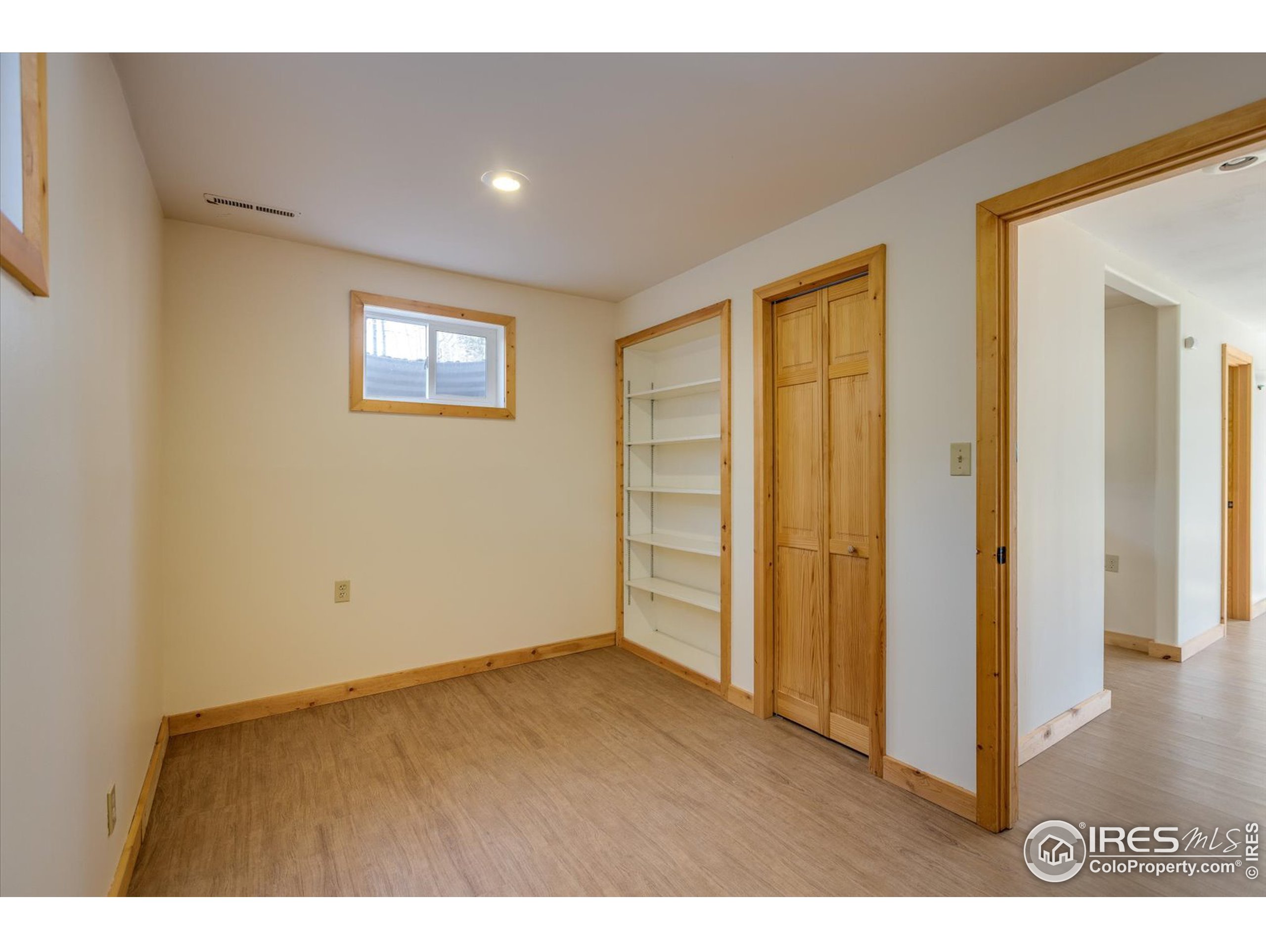 198 Frontier Ln