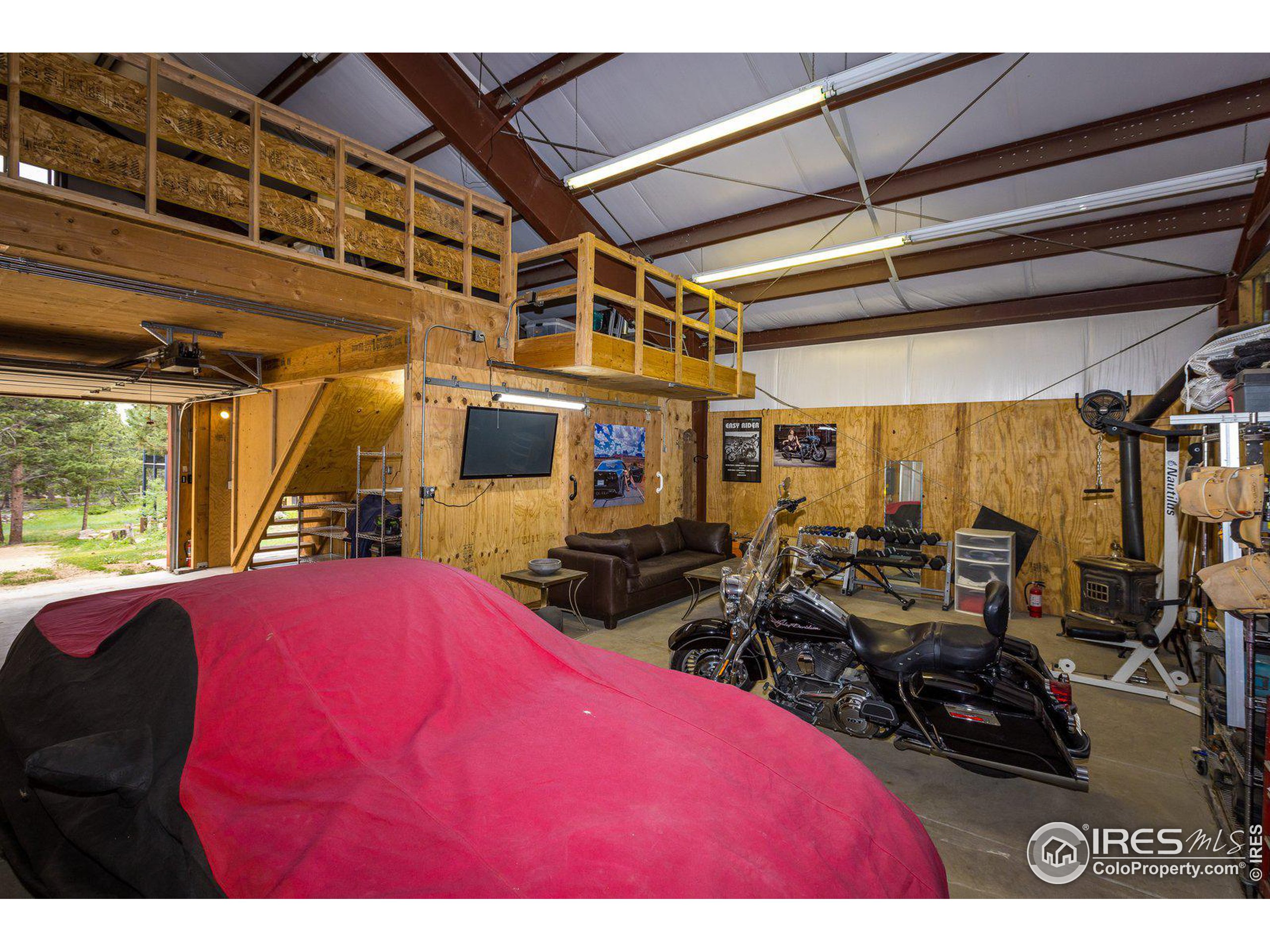 187 Lynx Dr