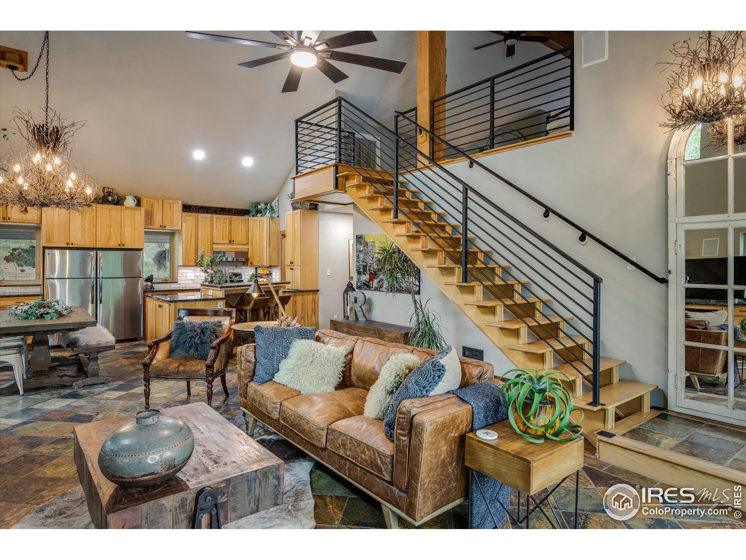 187 Lynx Dr