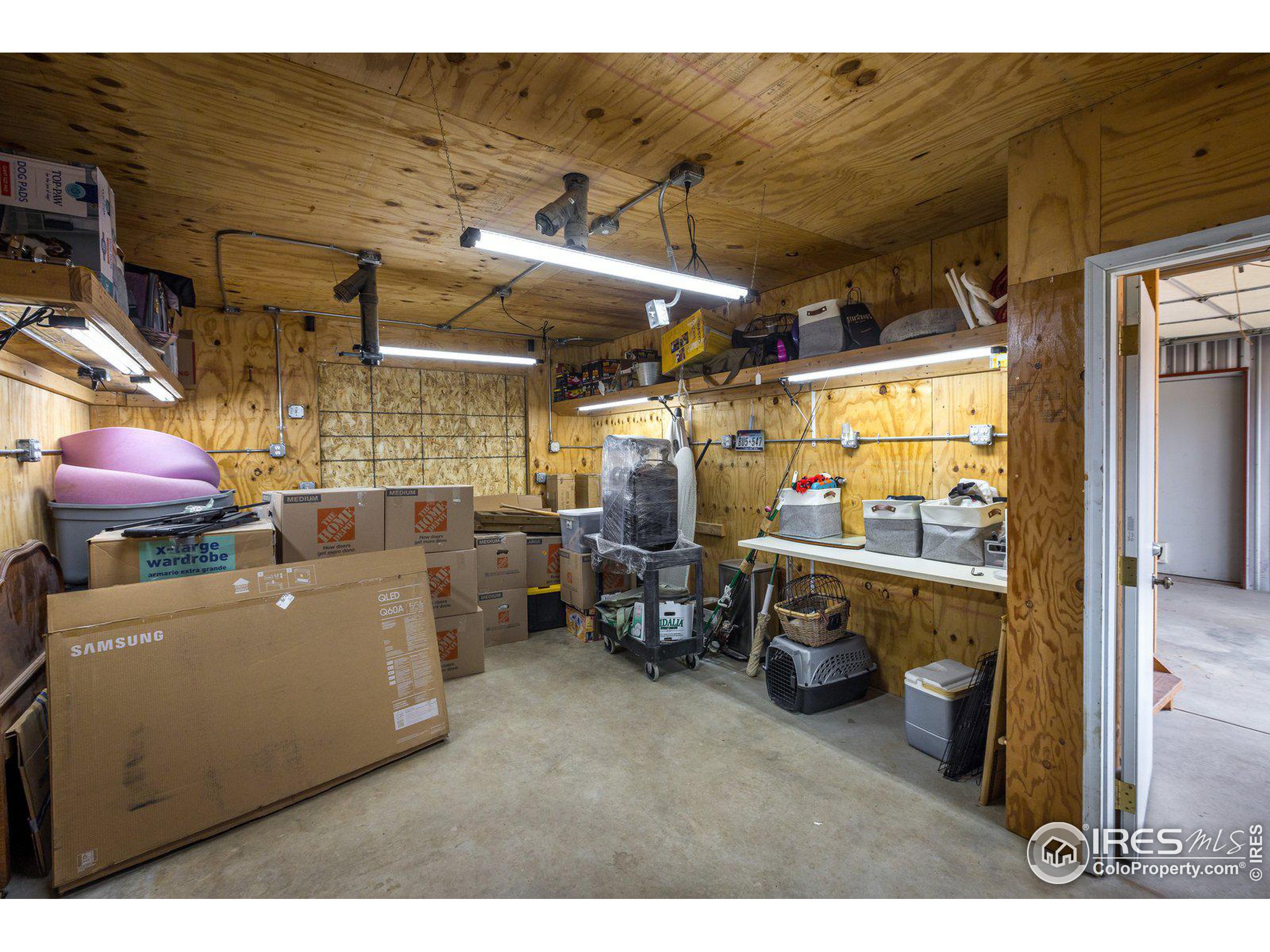 187 Lynx Dr