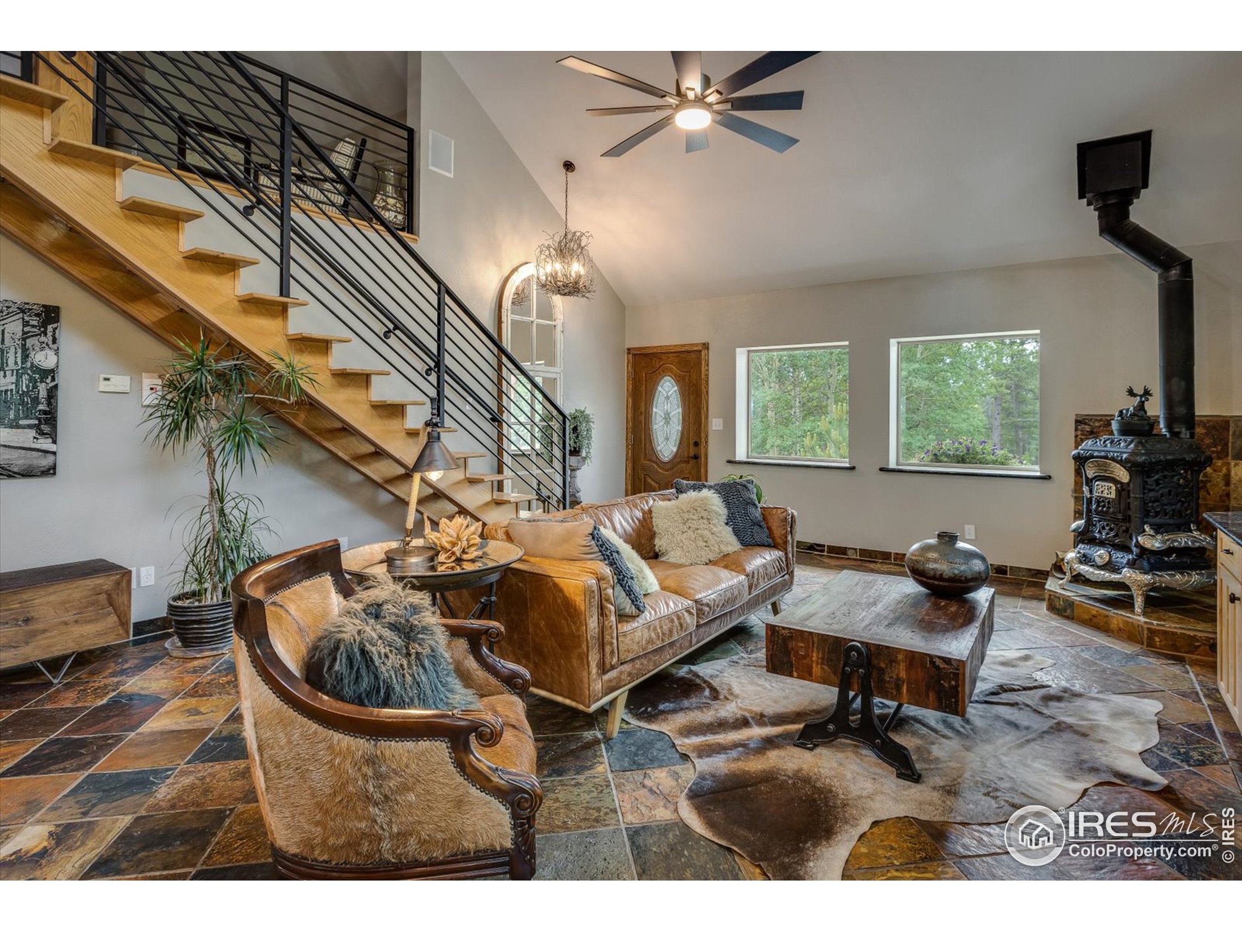 187 Lynx Dr