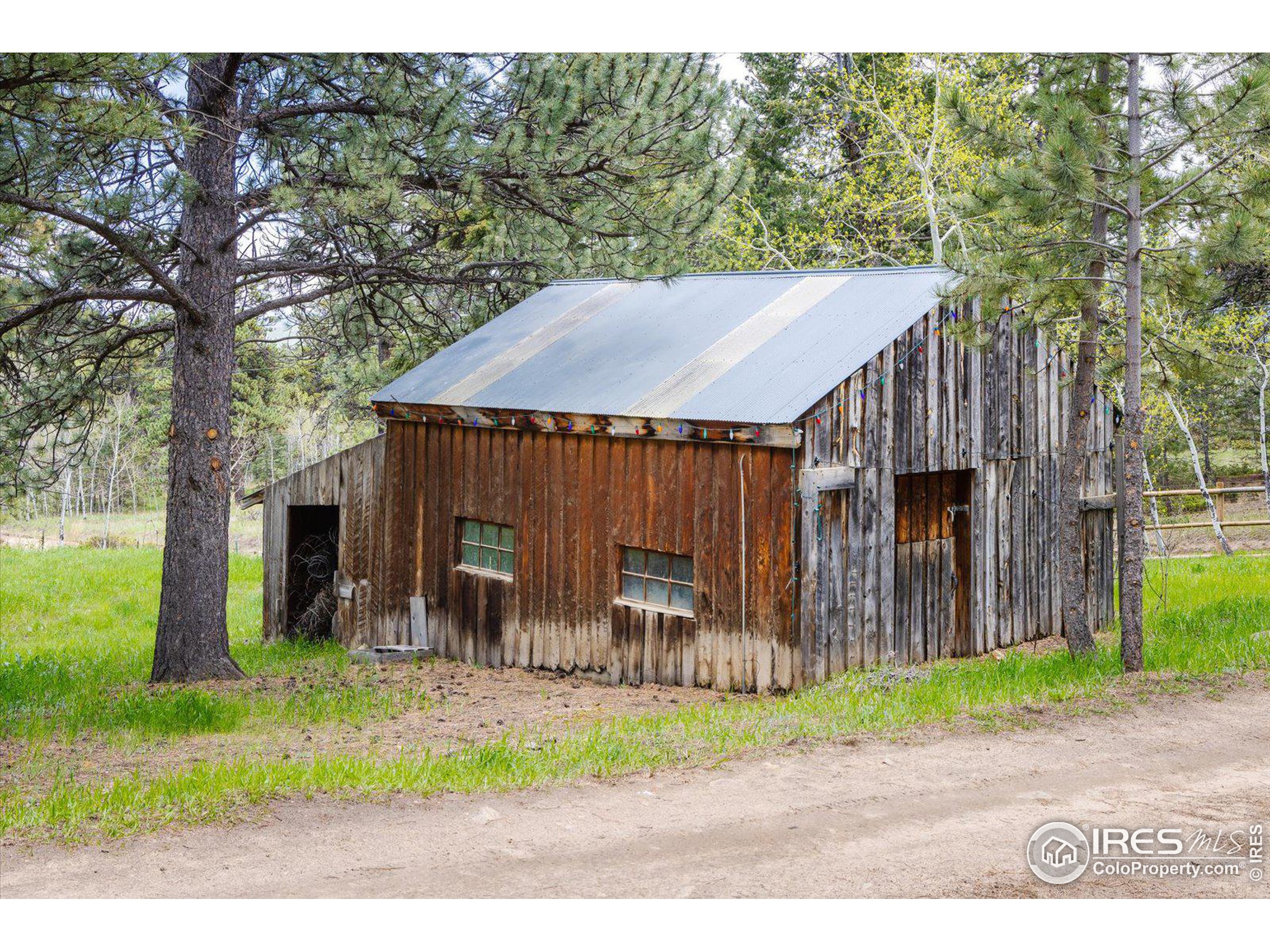37 Pine Glade Rd