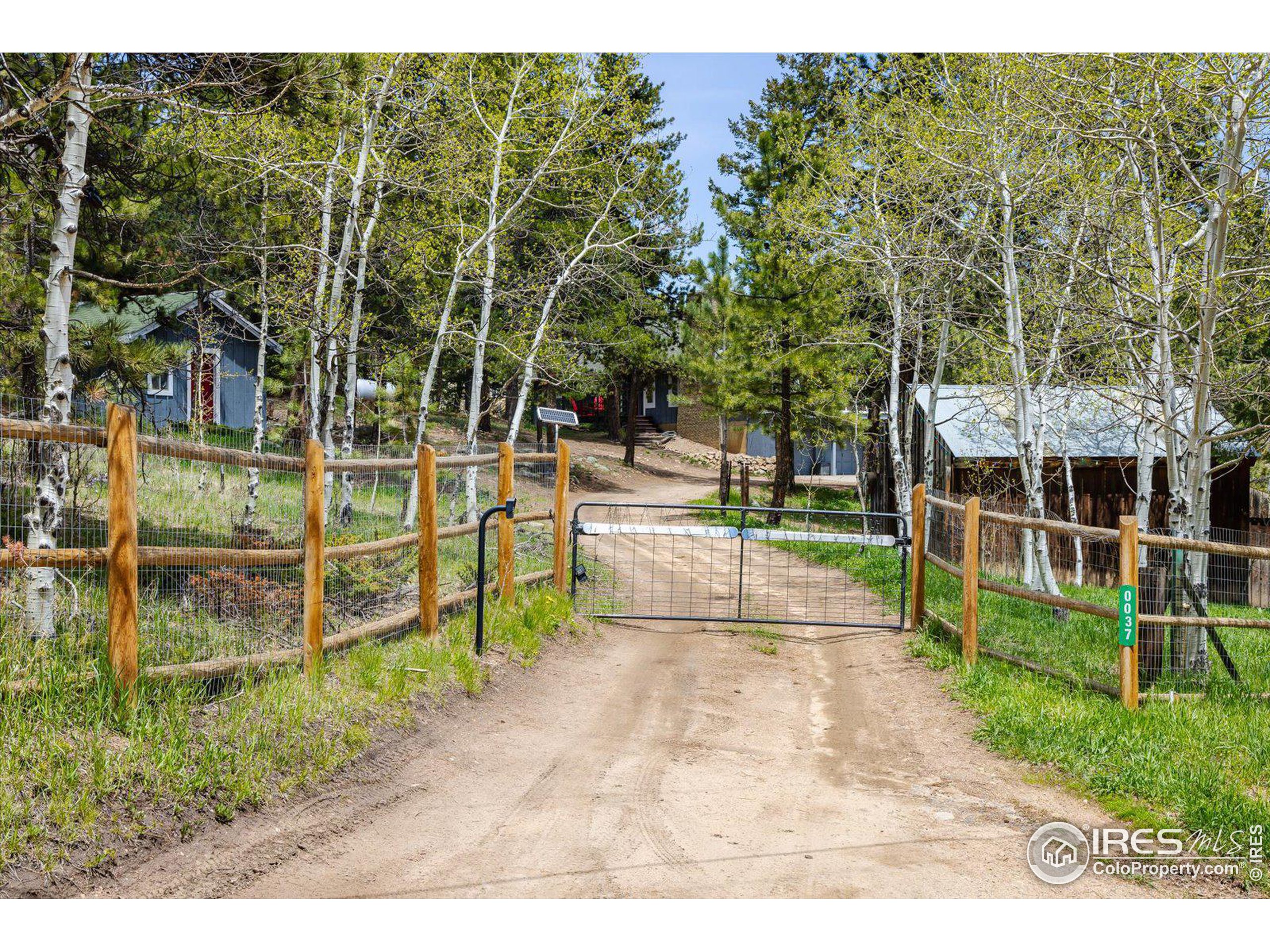 37 Pine Glade Rd
