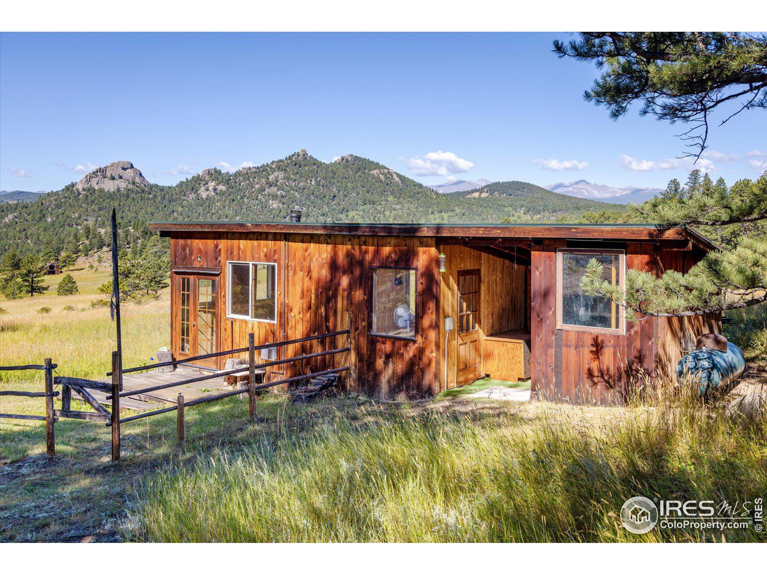 1567 Twin Sisters Rd