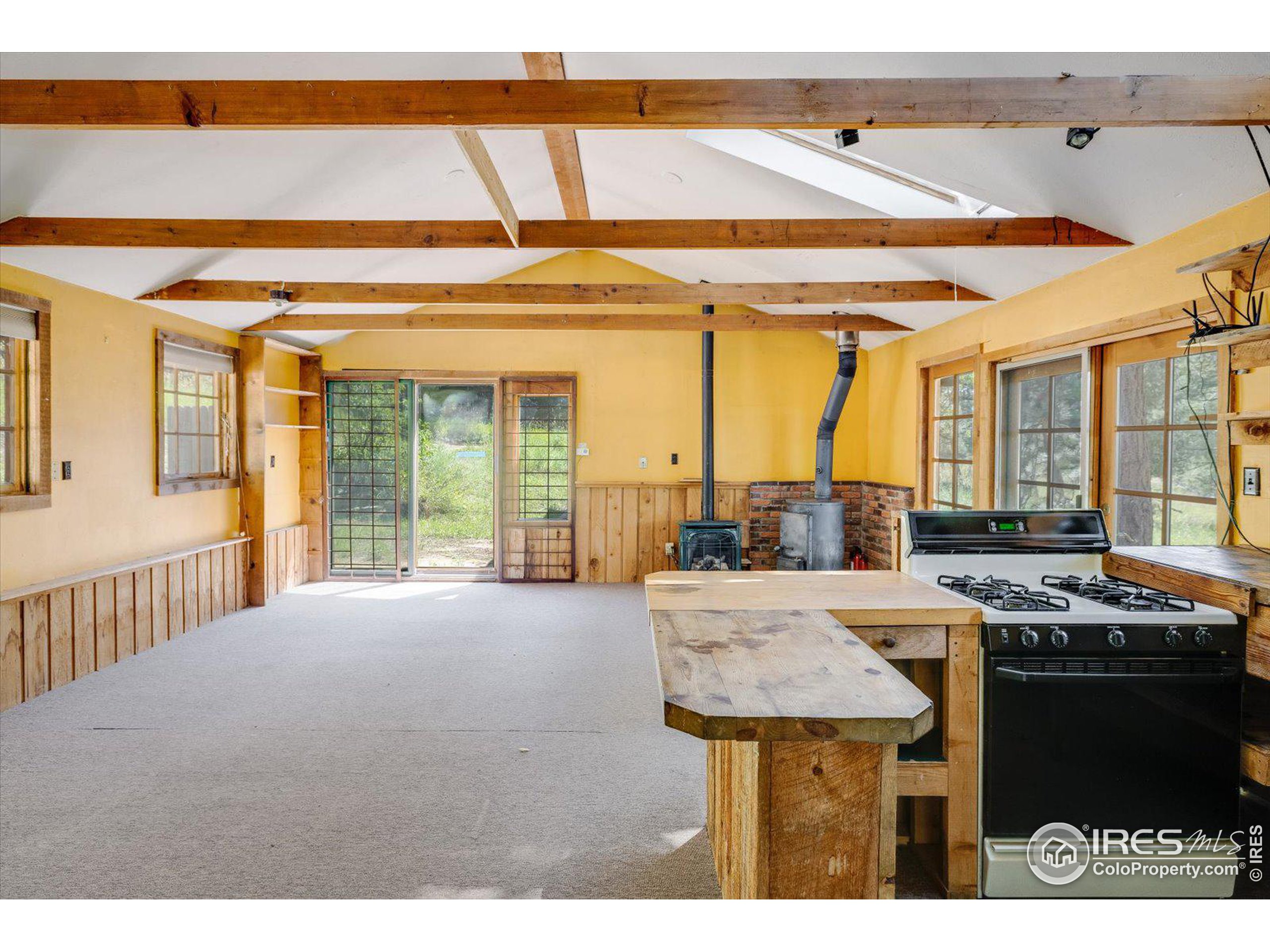 1567 Twin Sisters Rd