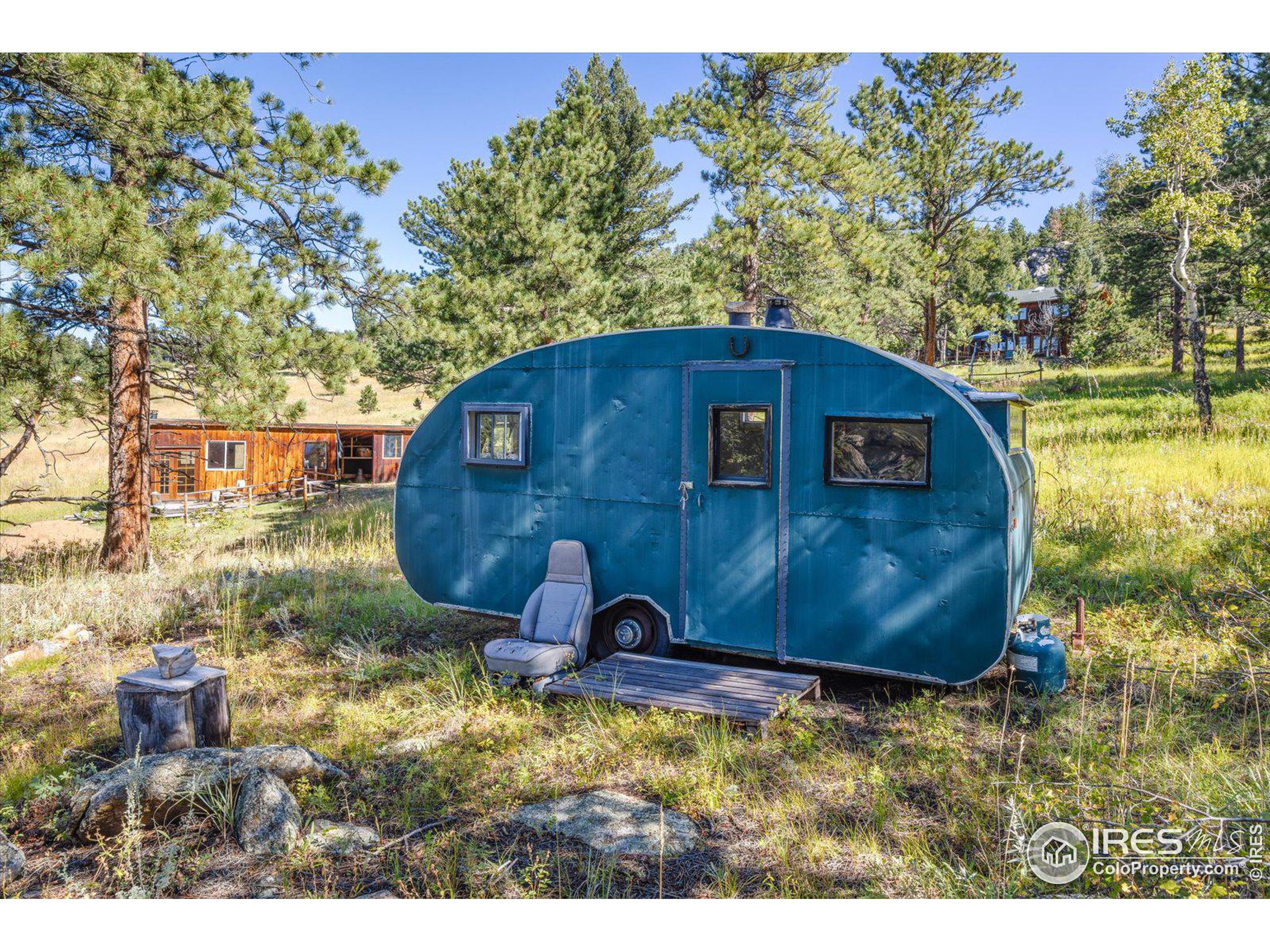 1567 Twin Sisters Rd