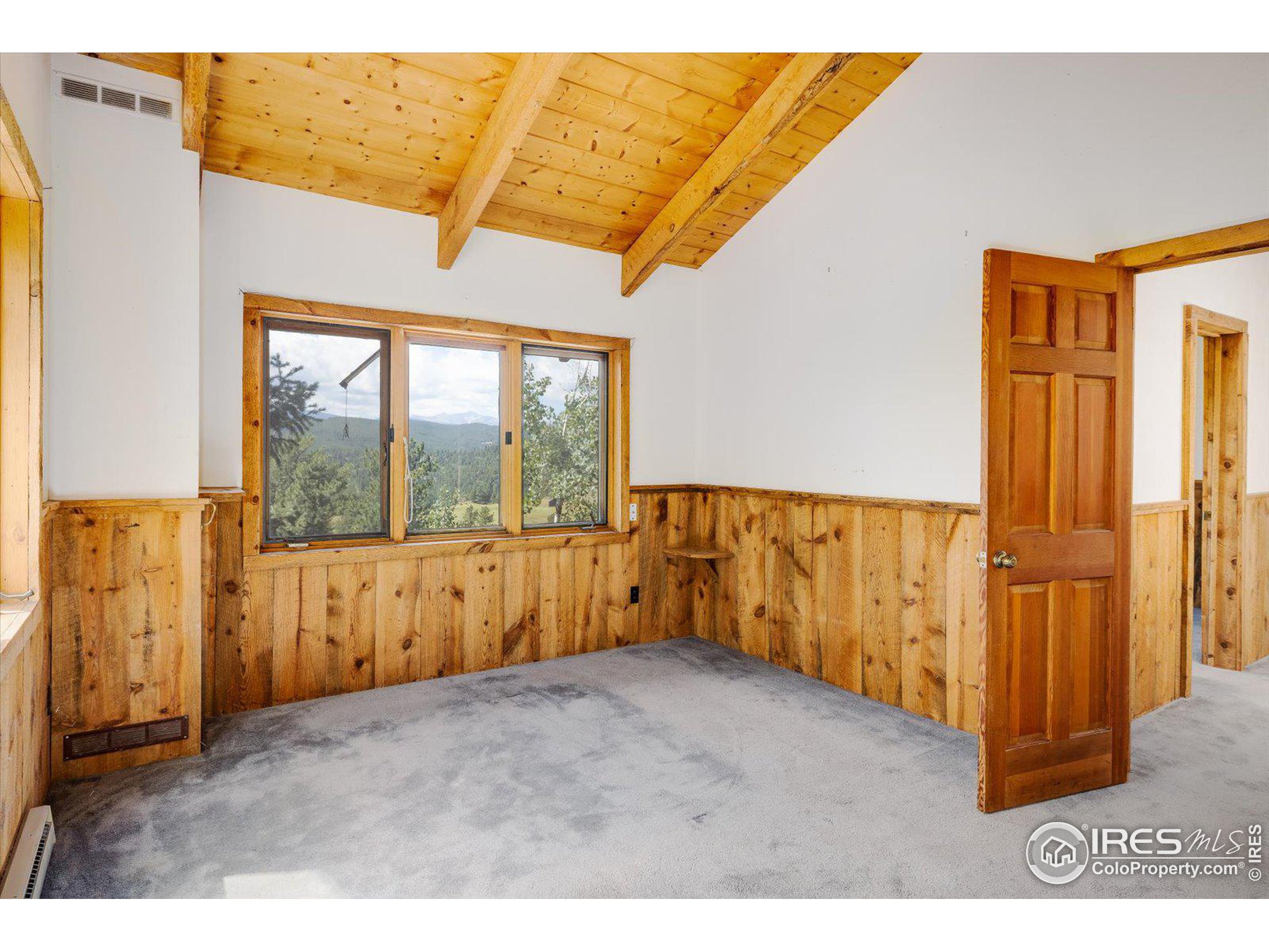 1567 Twin Sisters Rd