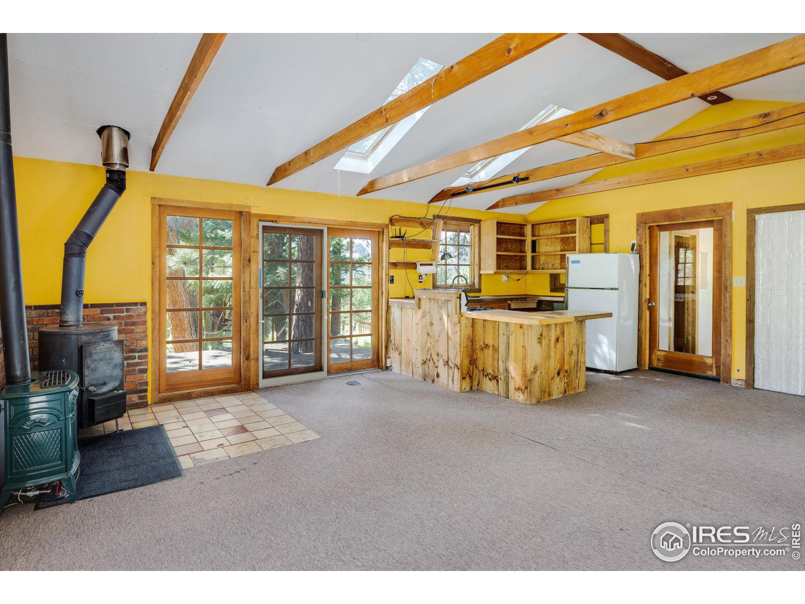 1567 Twin Sisters Rd
