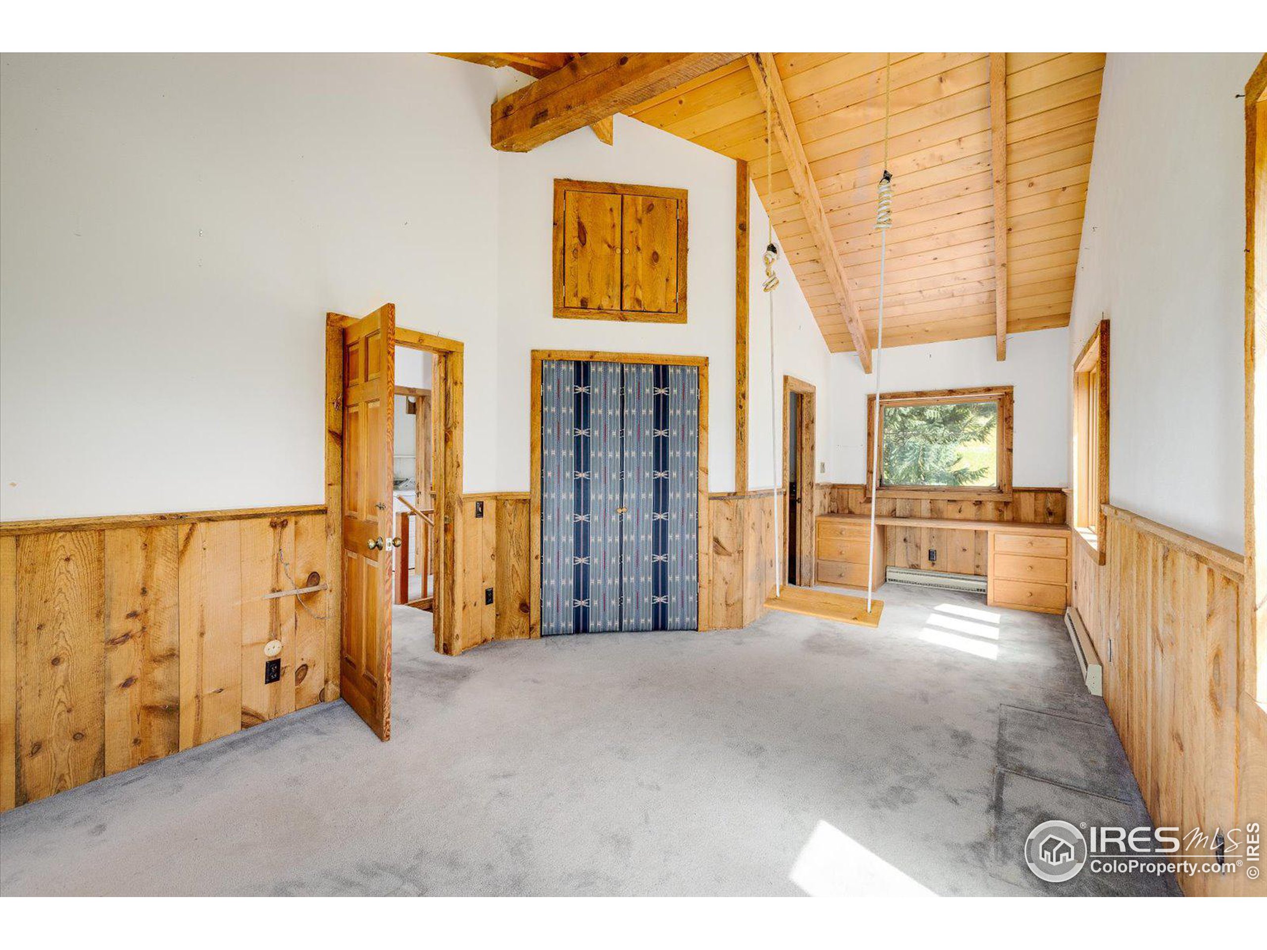 1567 Twin Sisters Rd