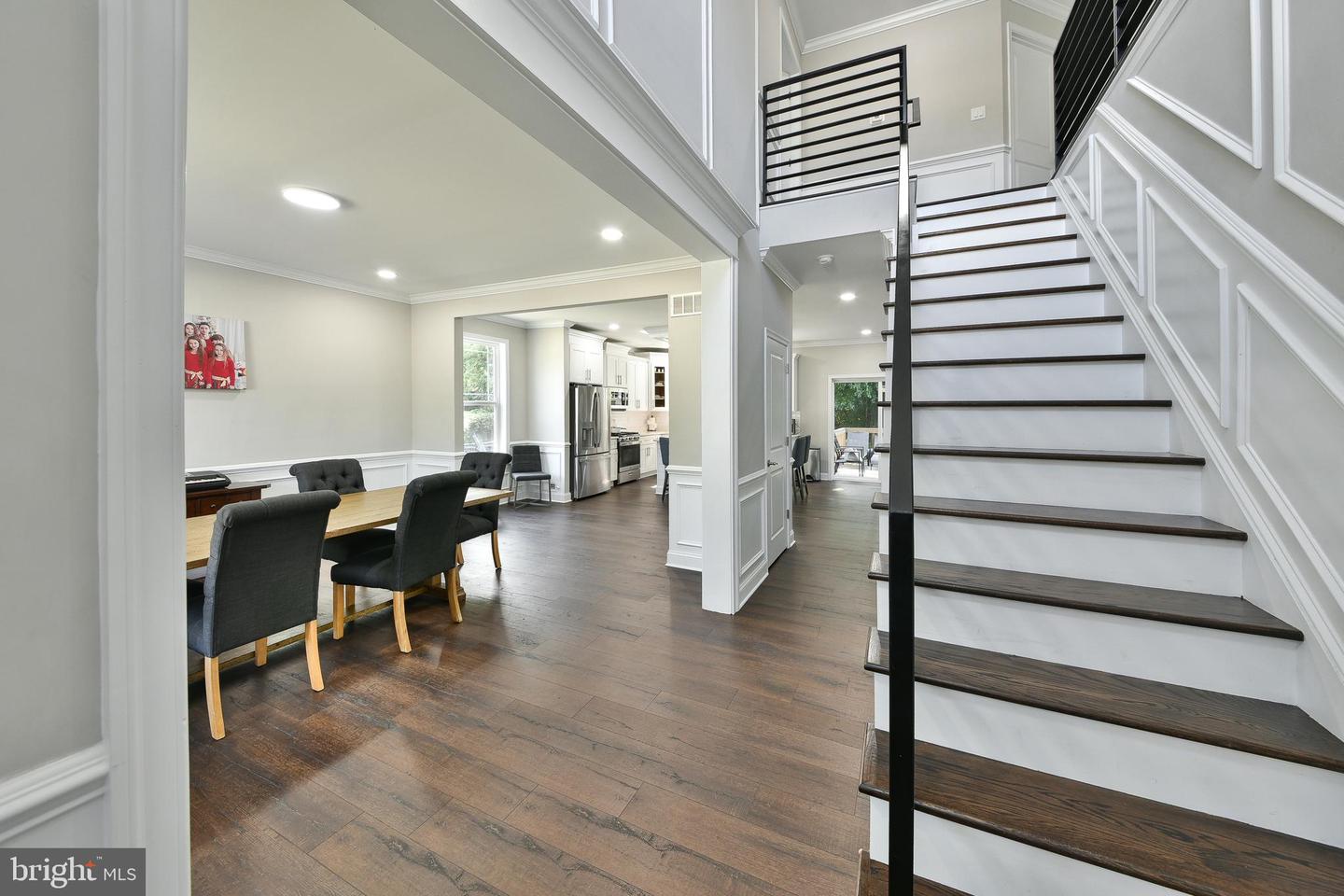 150 Fairfax Dr