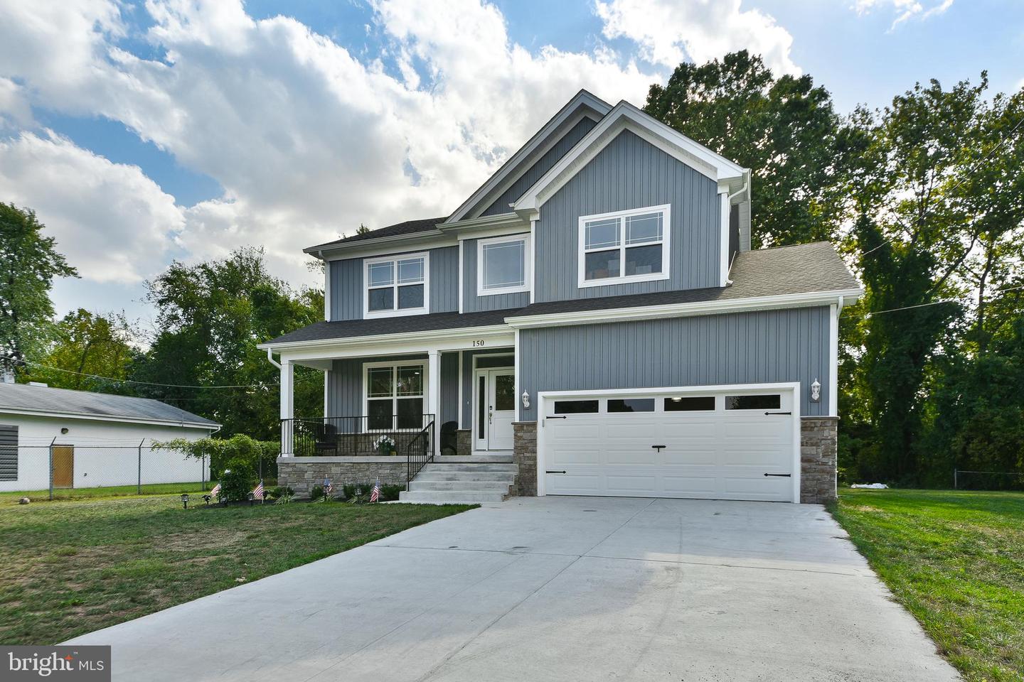 150 Fairfax Dr