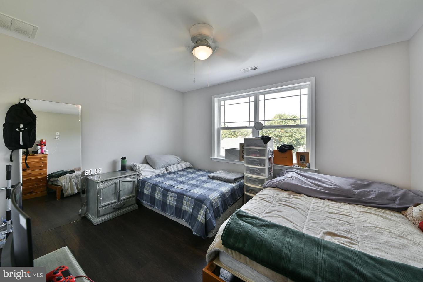 150 Fairfax Dr