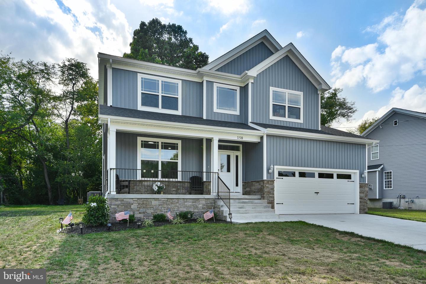 150 Fairfax Dr