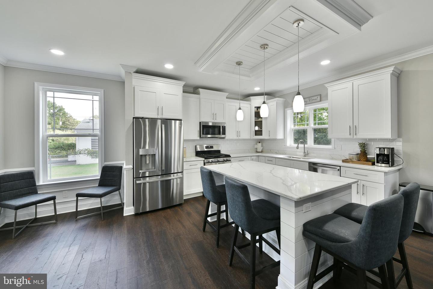 150 Fairfax Dr