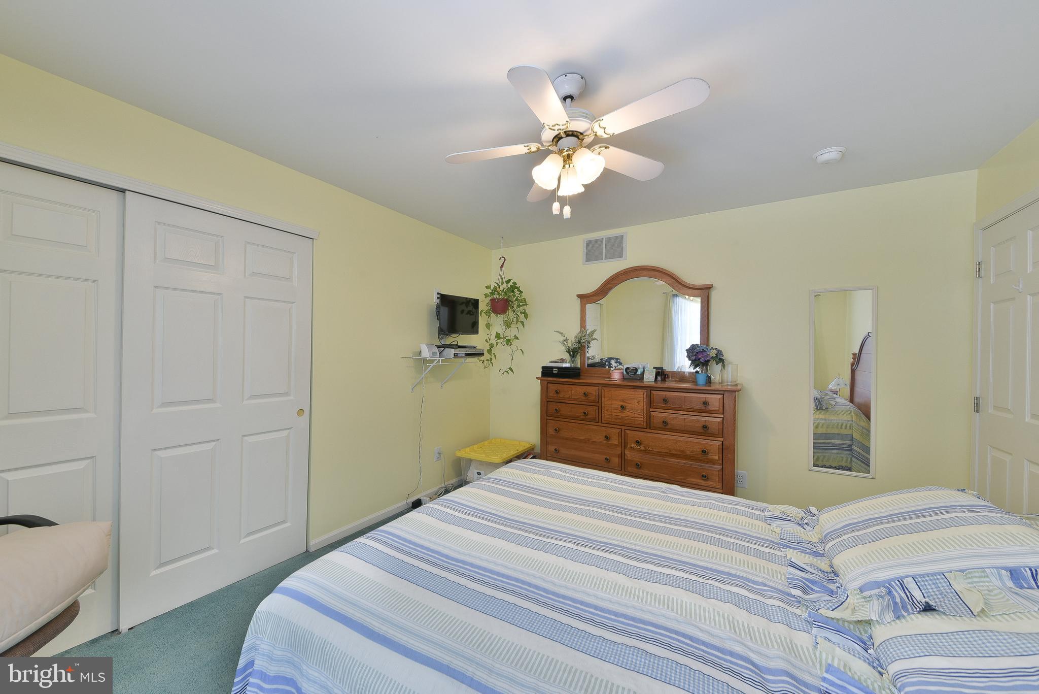 1 SUNNYSIDE COURT