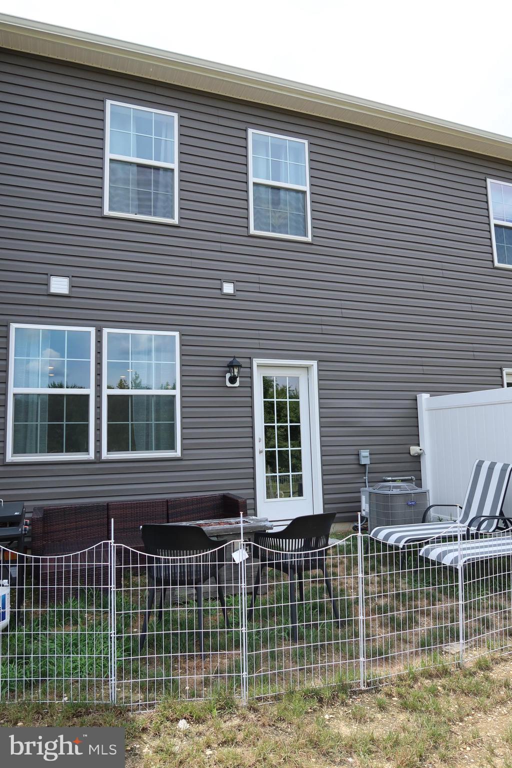 213 MAZZEO DR