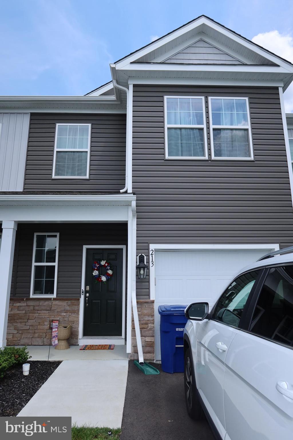 213 MAZZEO DR