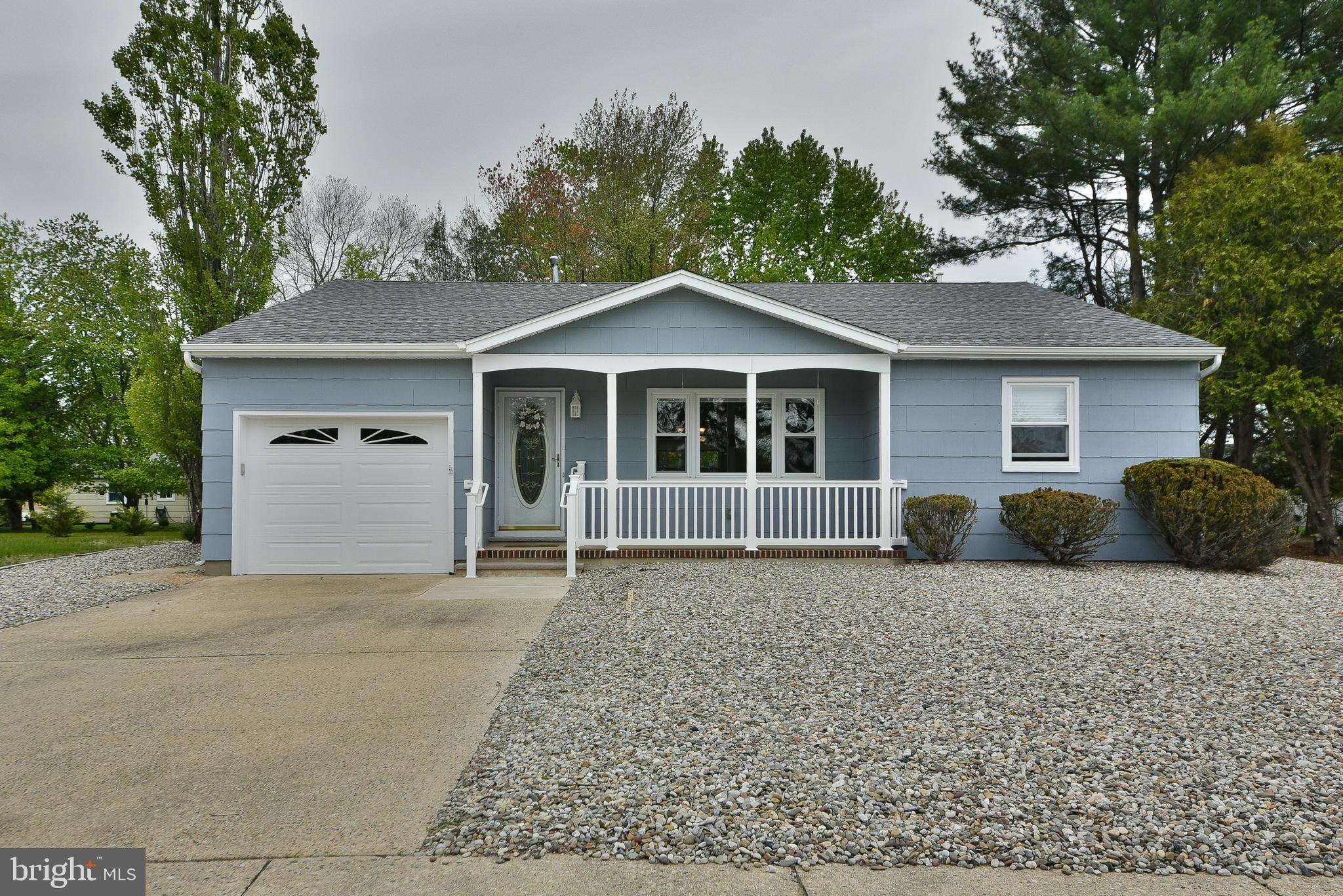 106 HATFIELD COURT