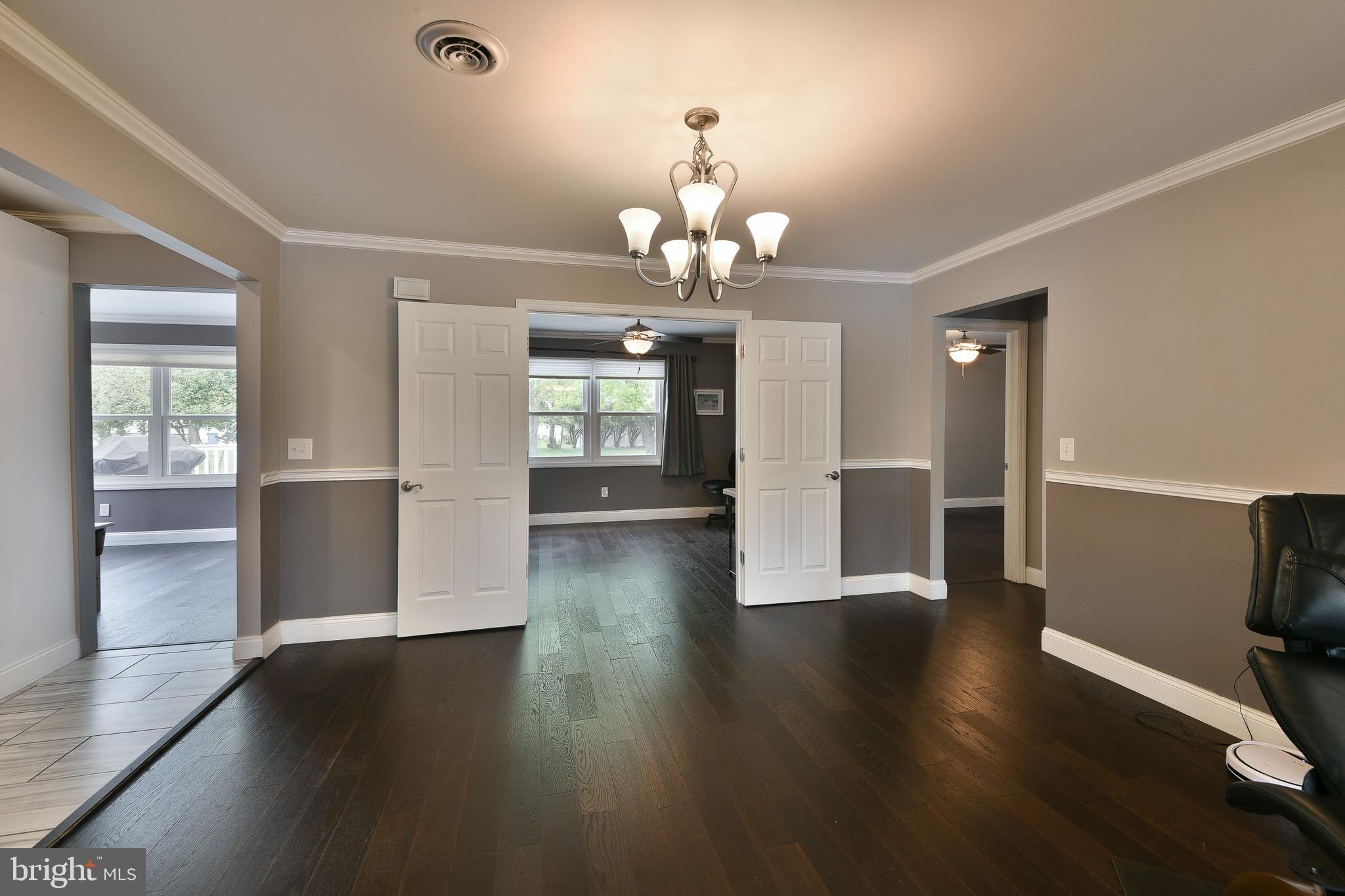 106 HATFIELD COURT
