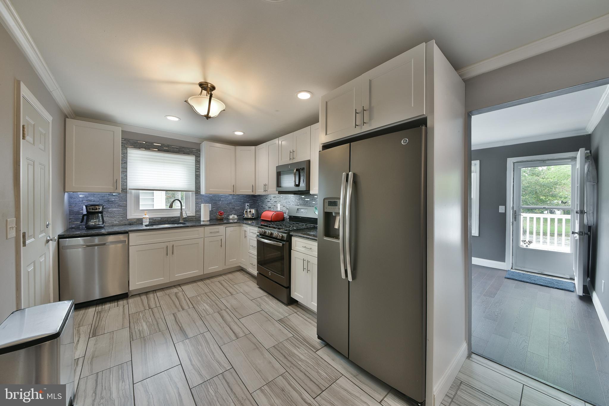 106 HATFIELD COURT
