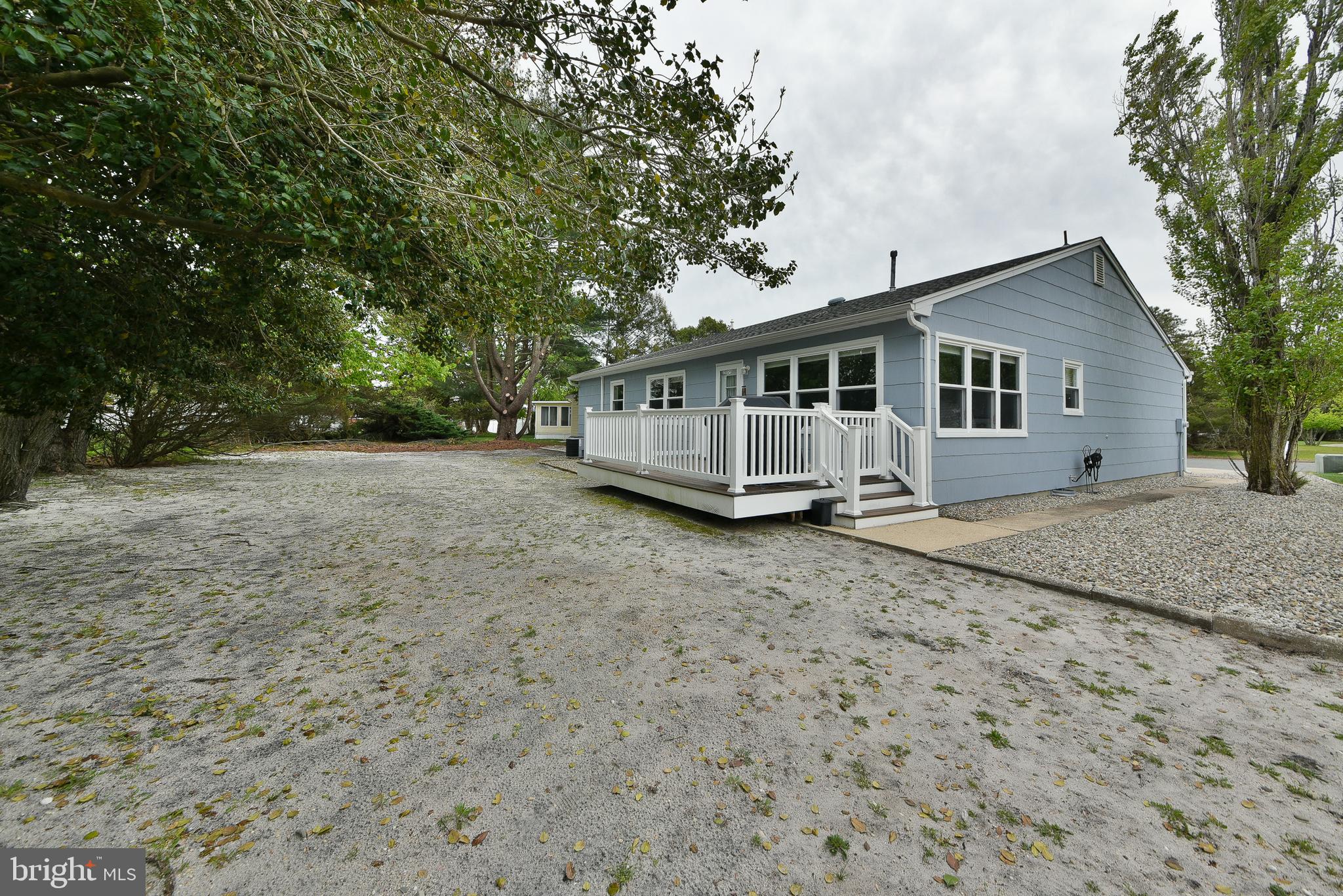 106 HATFIELD COURT
