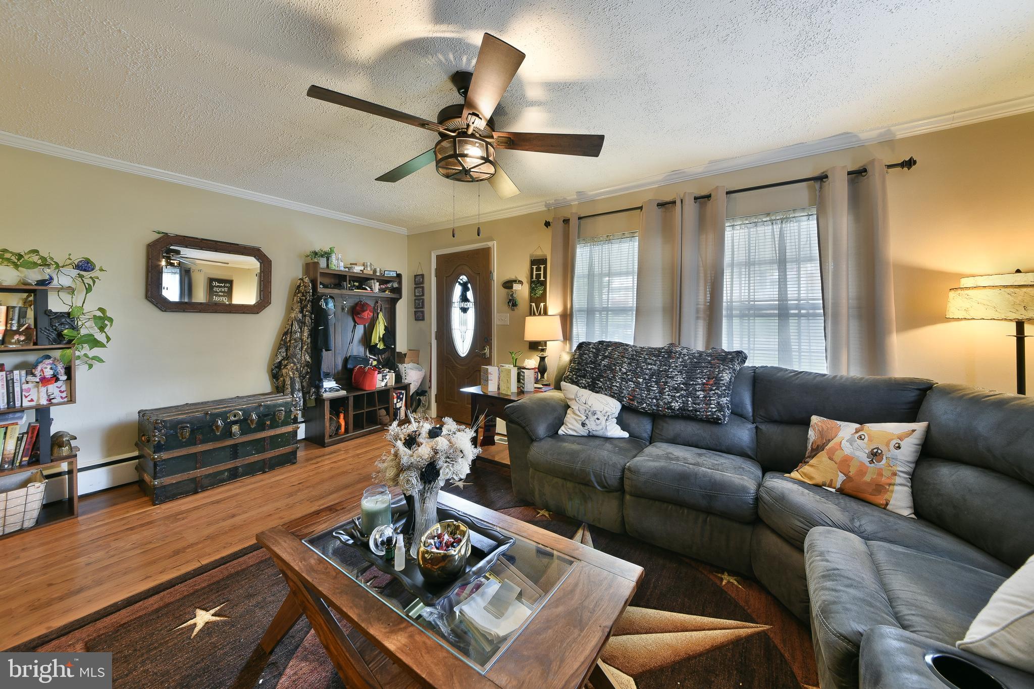 3838 Redwood Ave