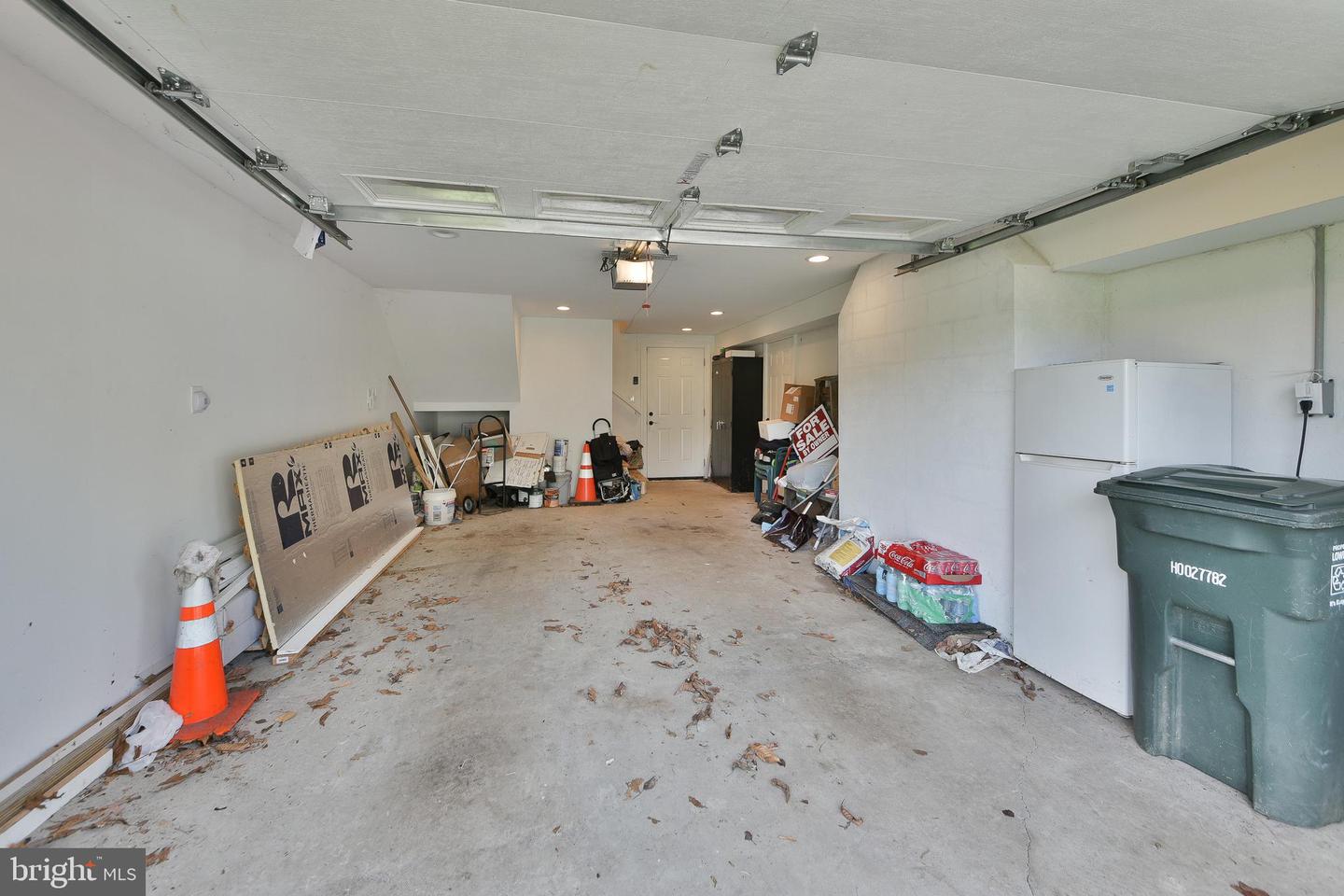 51 Lewis St