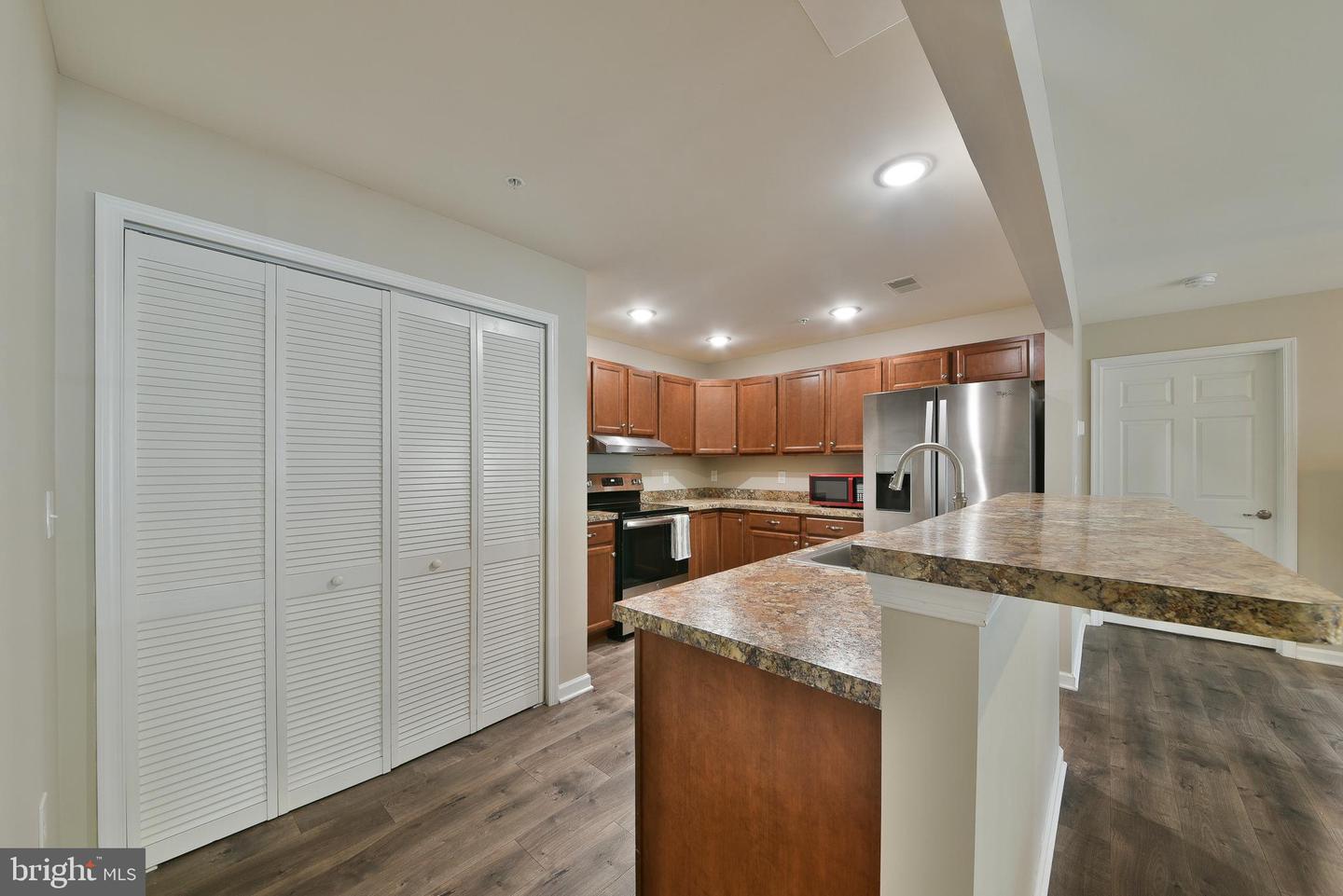 1512 Moore St #104