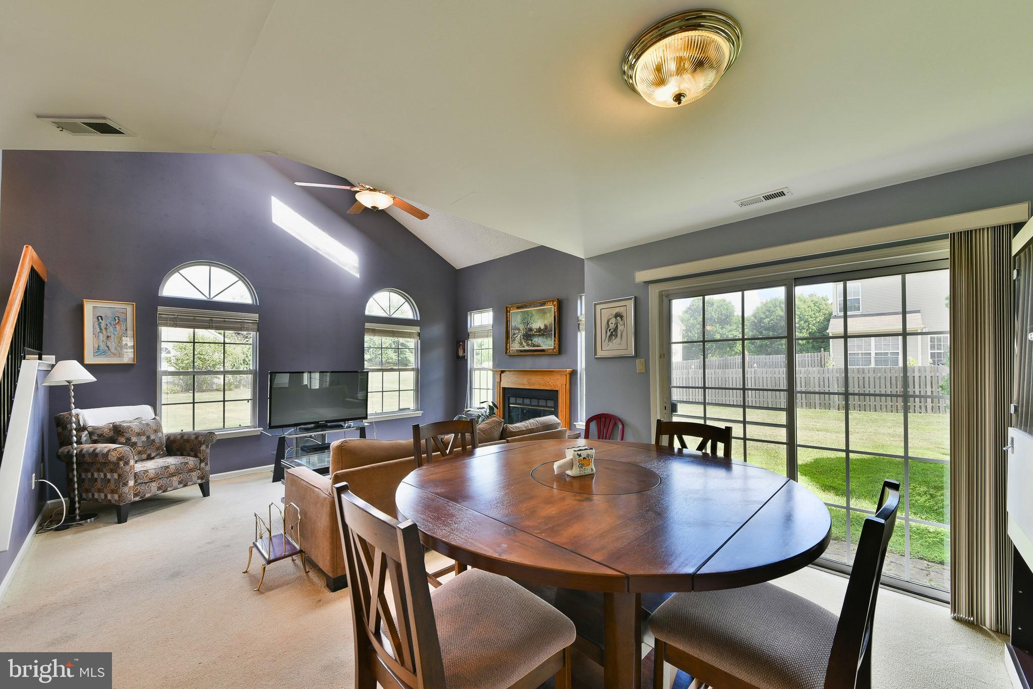 14 NUTMEG PLACE