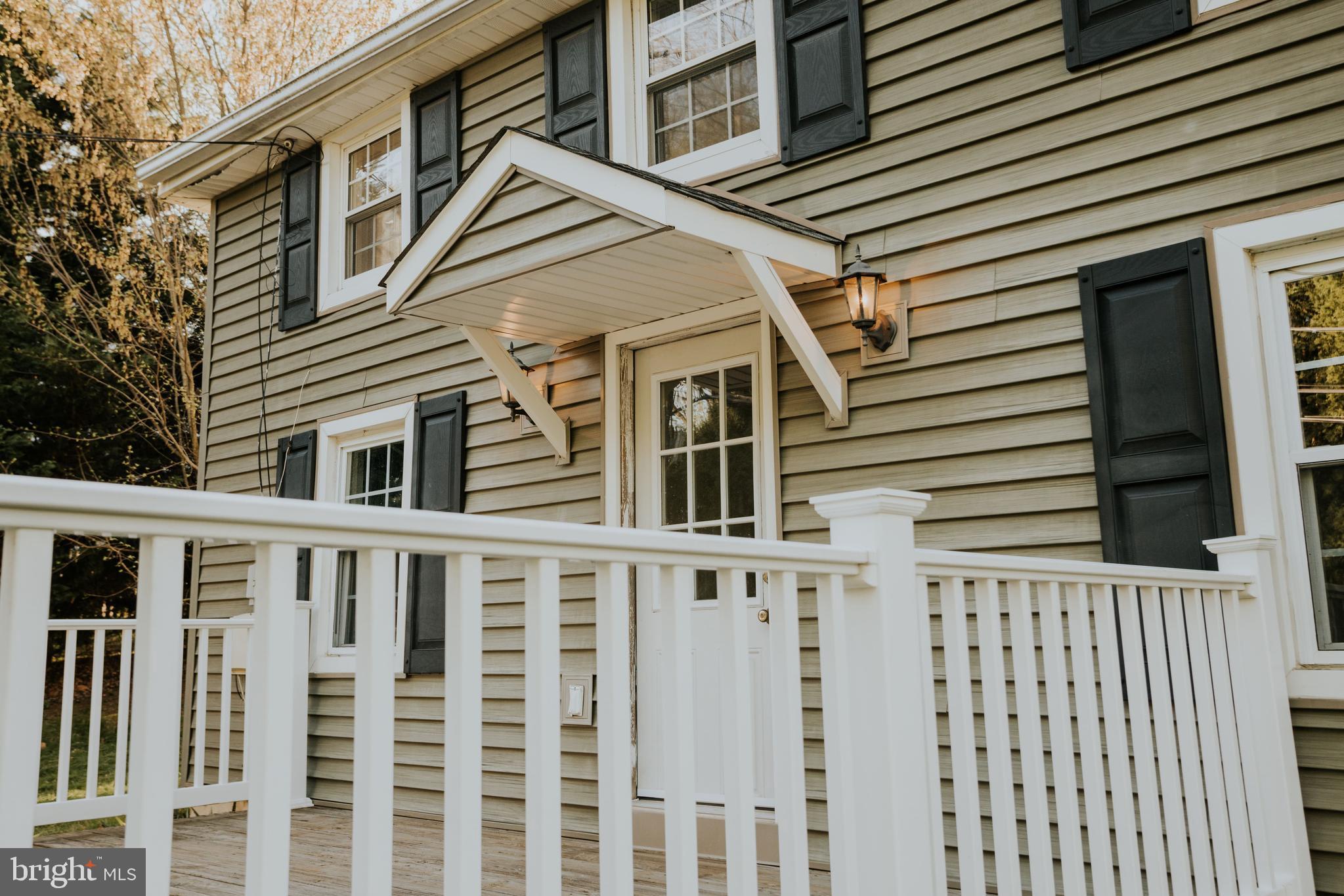 966 PAIGE COURT