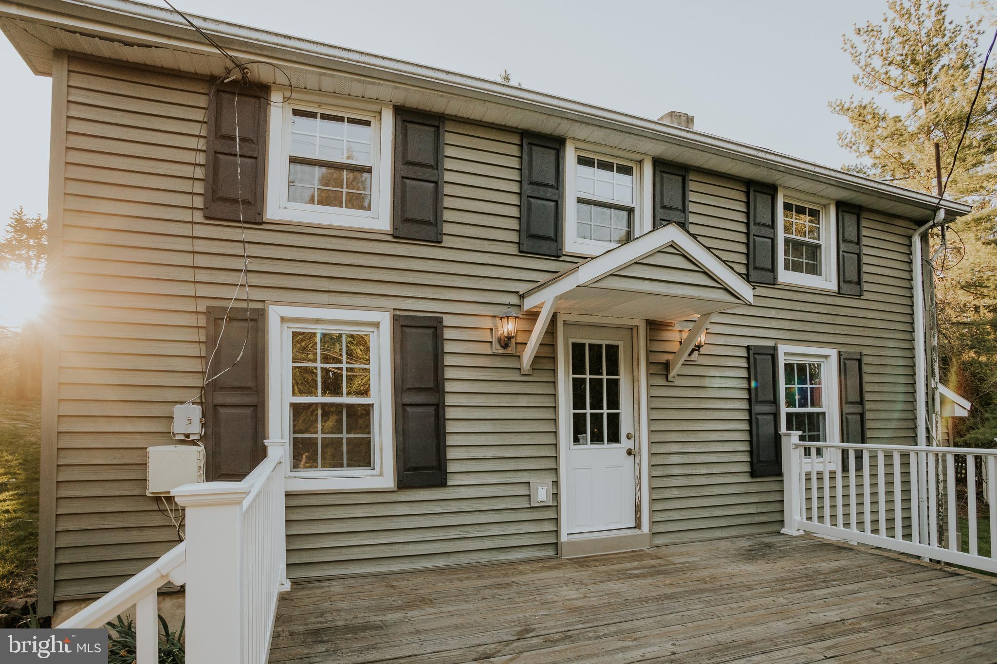 966 PAIGE COURT