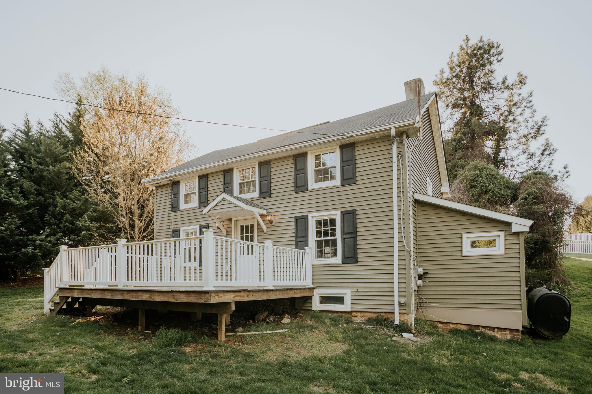 966 PAIGE COURT