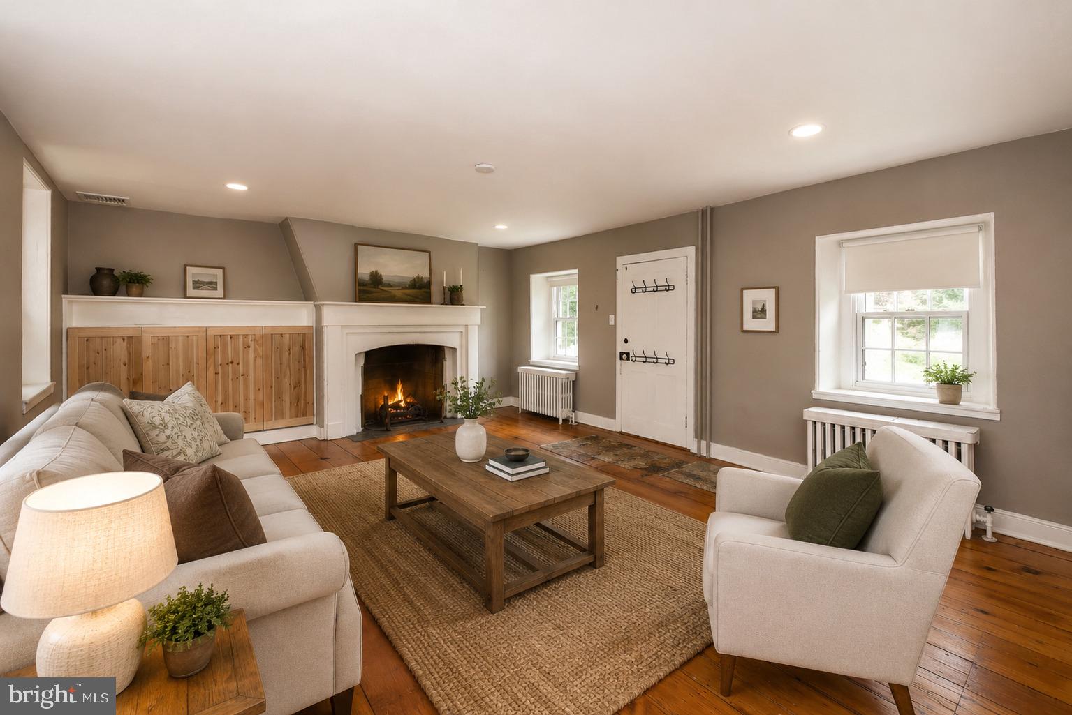 966 PAIGE COURT